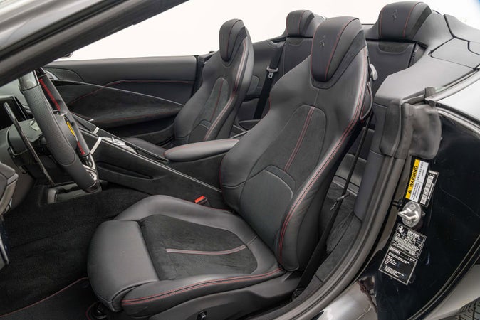 Ferrari Roma Spider