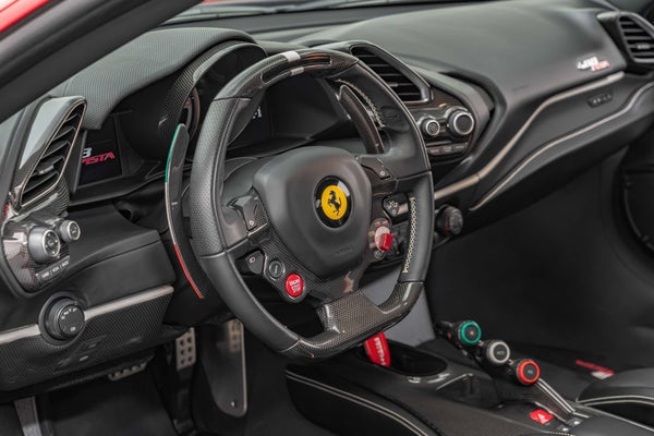 Ferrari 488 Pista
