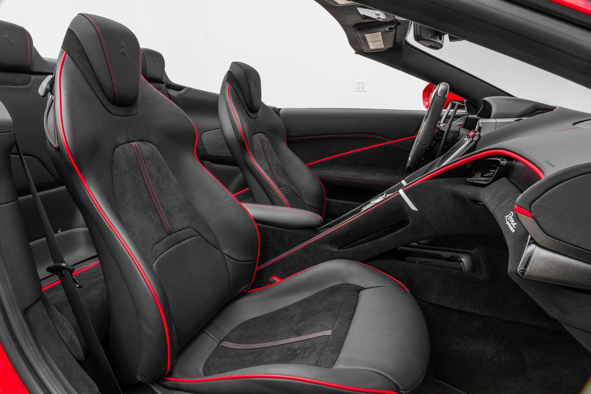 2025 Ferrari Roma Base - Photo 40