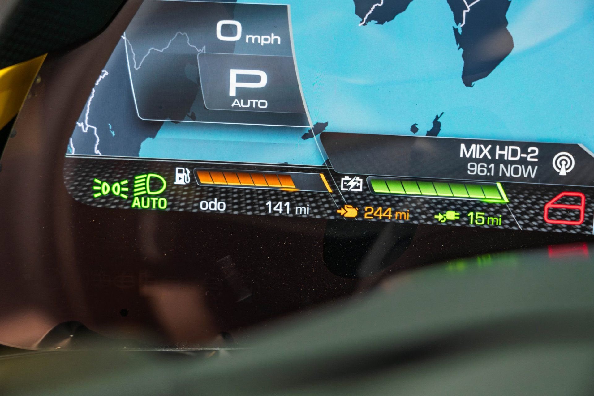 2025 Ferrari SF90 Base - Photo 7