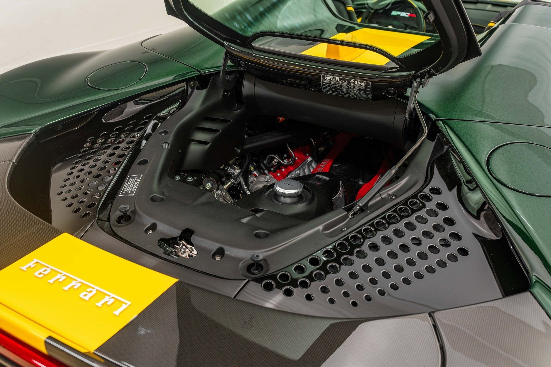 2025 Ferrari SF90 Base - Photo 21