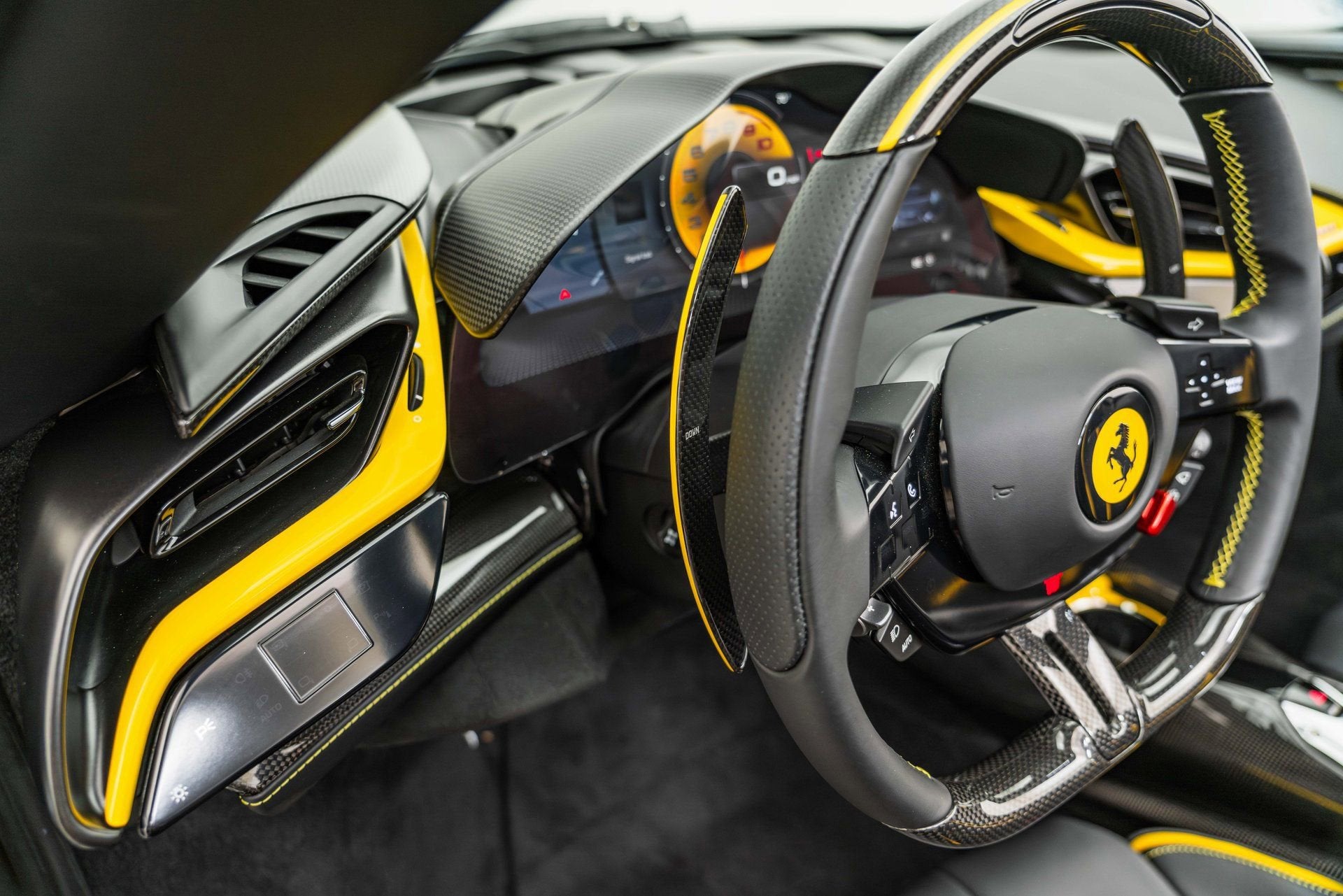 2025 Ferrari SF90 Base - Photo 40