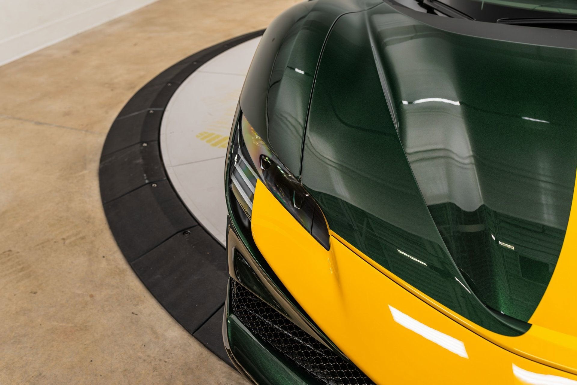 2025 Ferrari SF90 Base - Photo 43