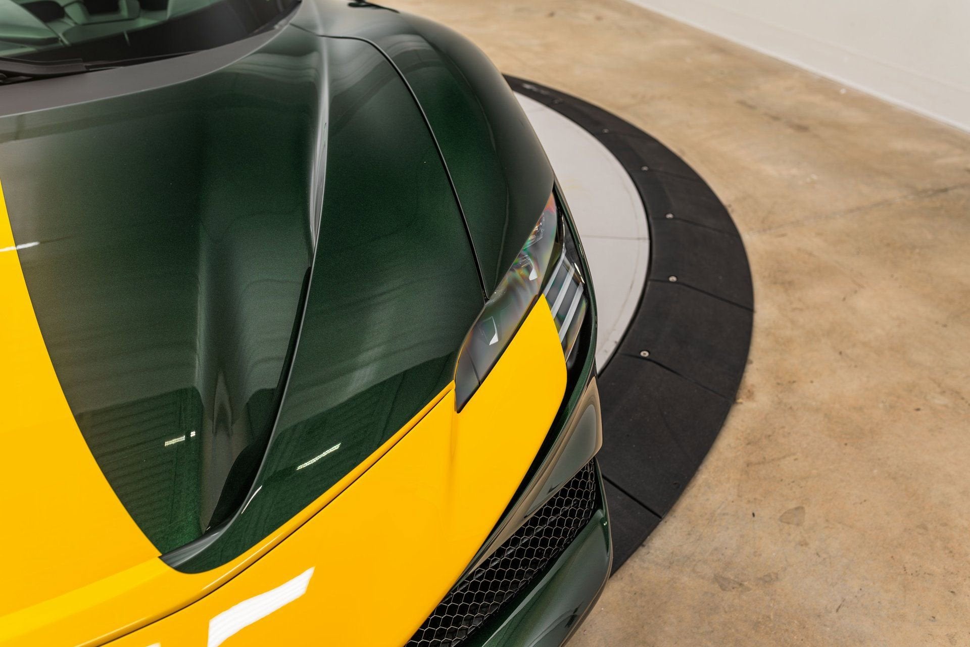 2025 Ferrari SF90 Base - Photo 46