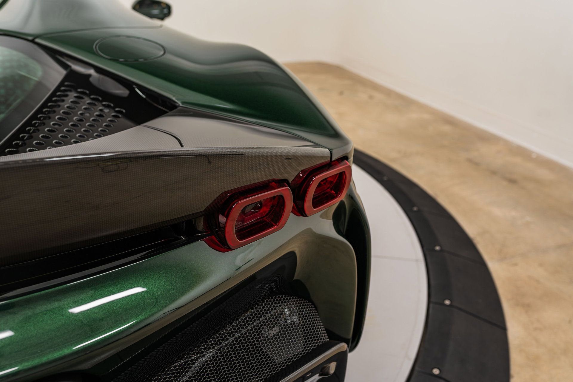 2025 Ferrari SF90 Base - Photo 53