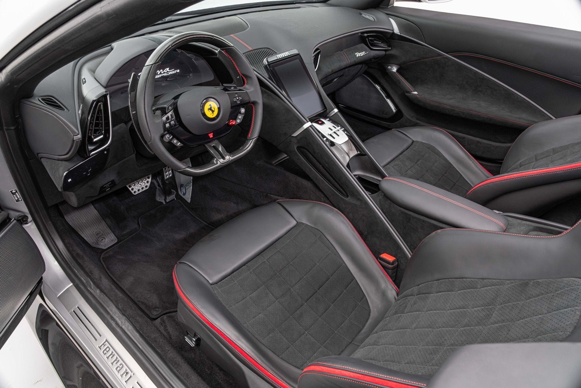 2025 Ferrari Roma Base - Photo 28