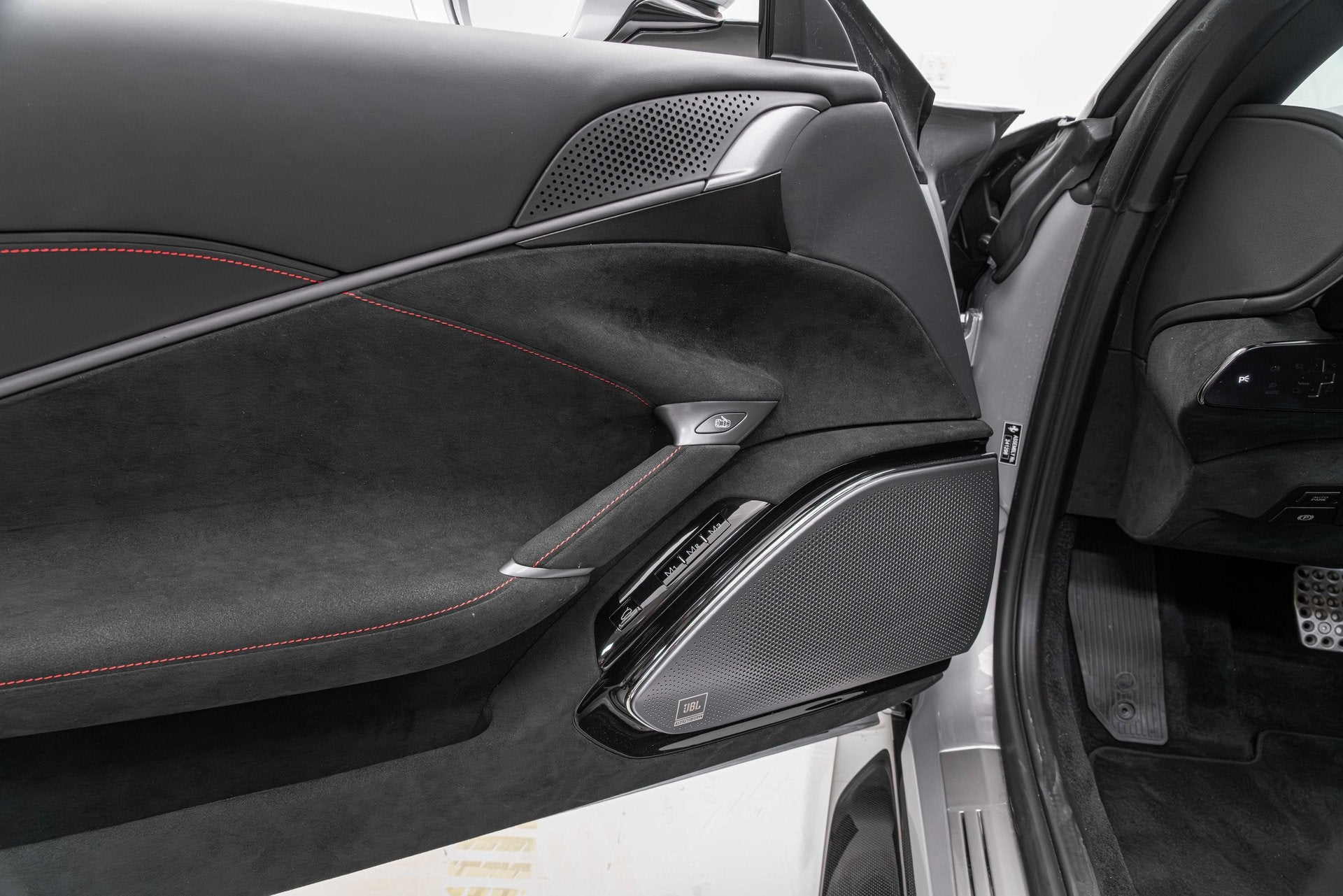 2025 Ferrari Roma Base - Photo 32