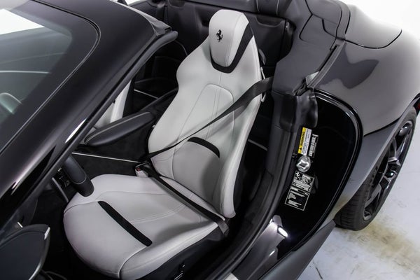 Ferrari Roma Spider