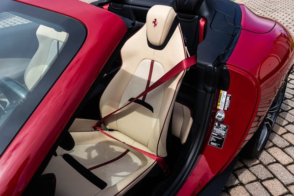 Ferrari Roma Spider