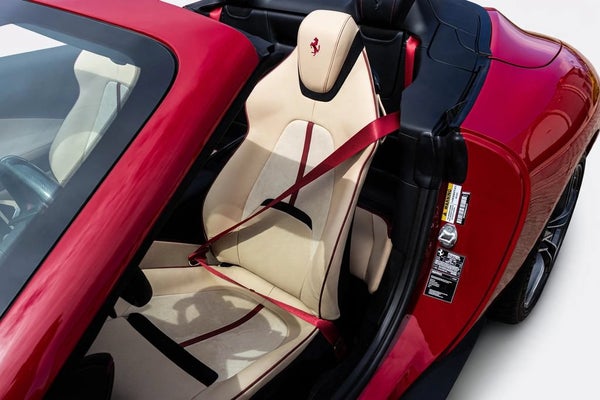 Ferrari Roma Spider
