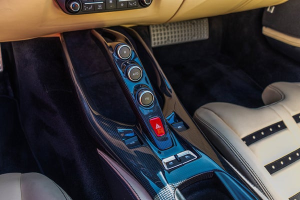 Ferrari 812 GTS