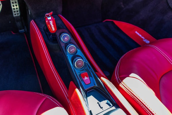 Ferrari F8 Spider