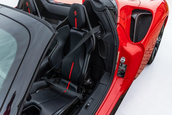 Ferrari SF90 Spider