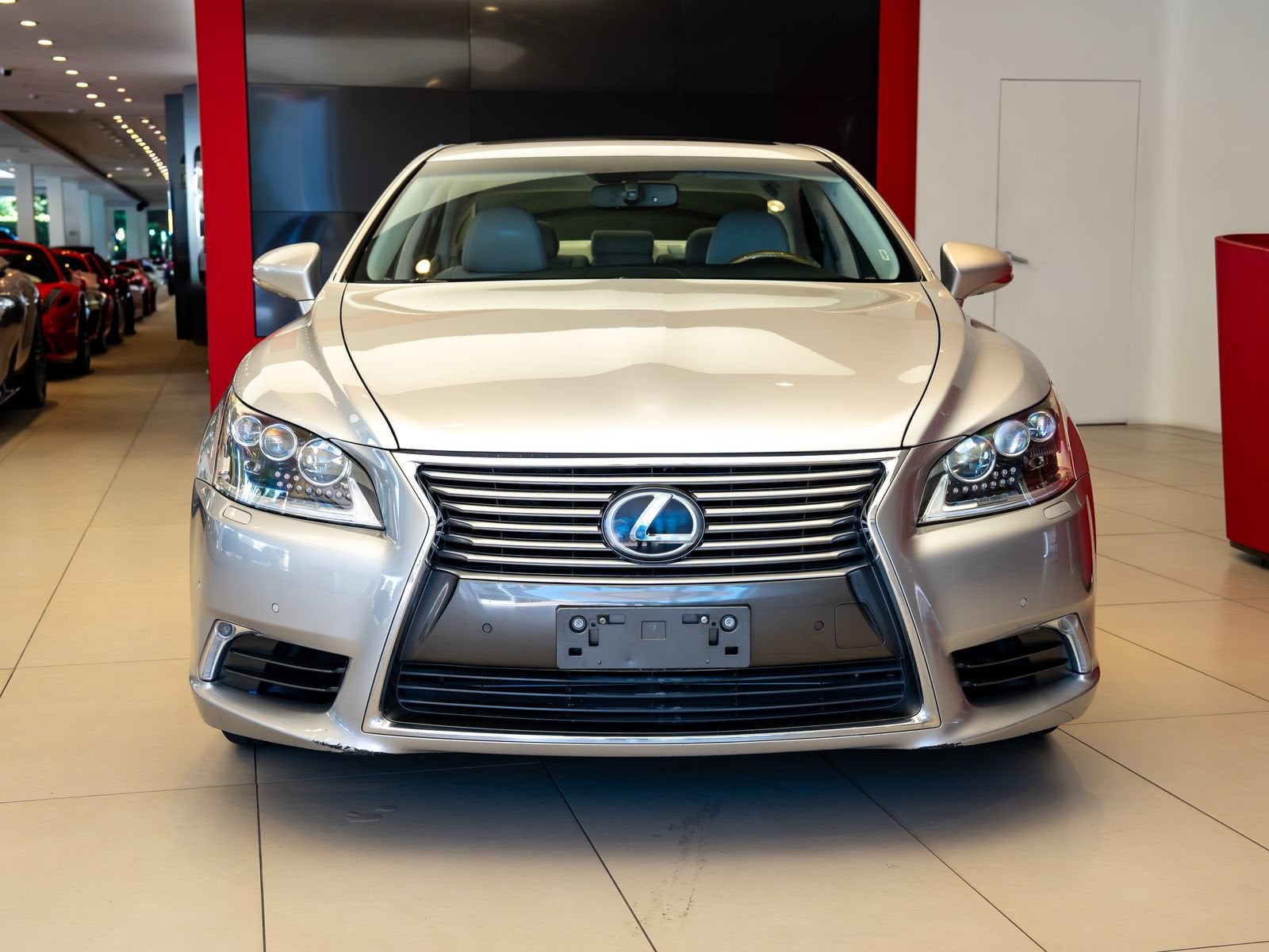 2016 Lexus LS