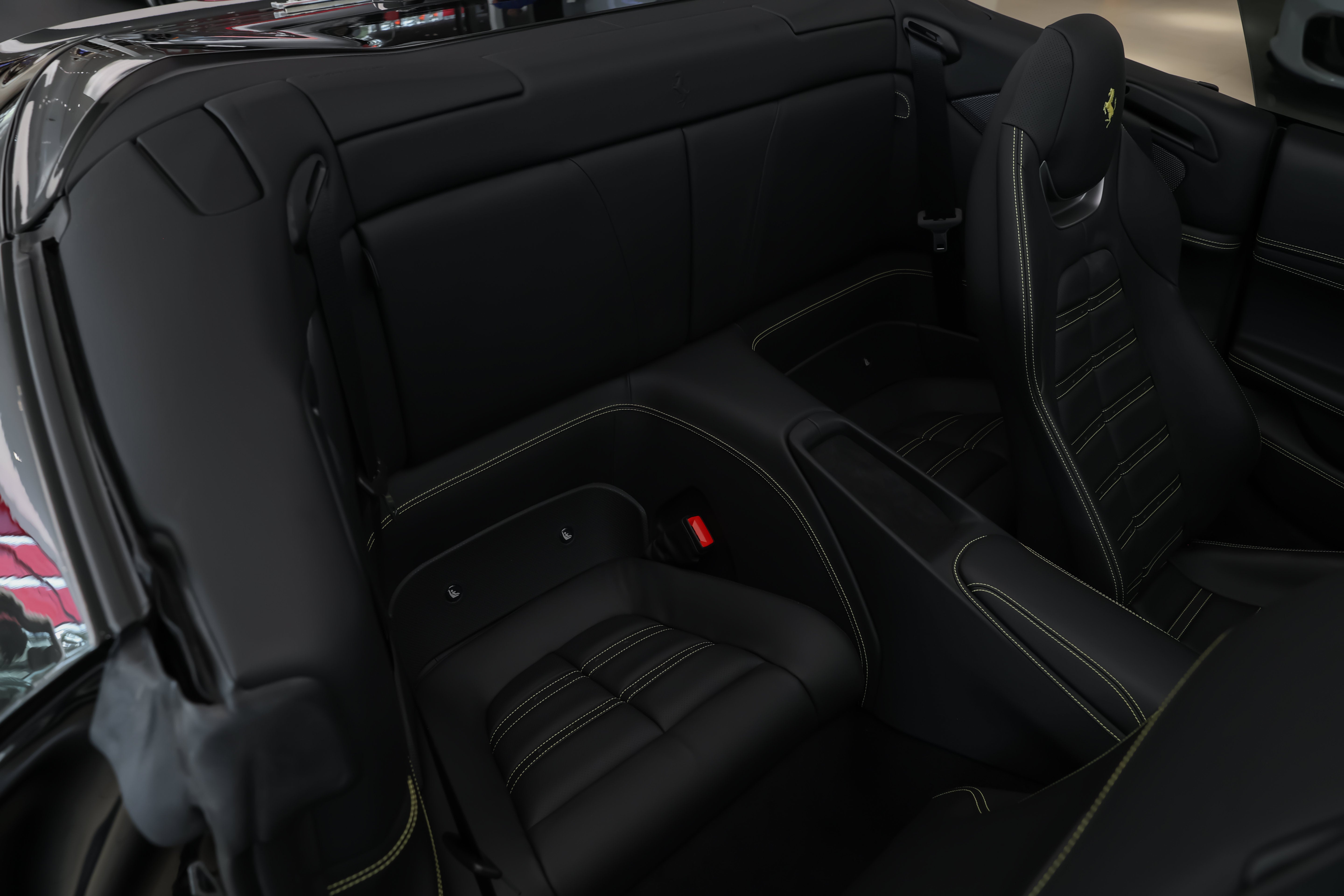 Used 2023 Nero Ferrari  image 18