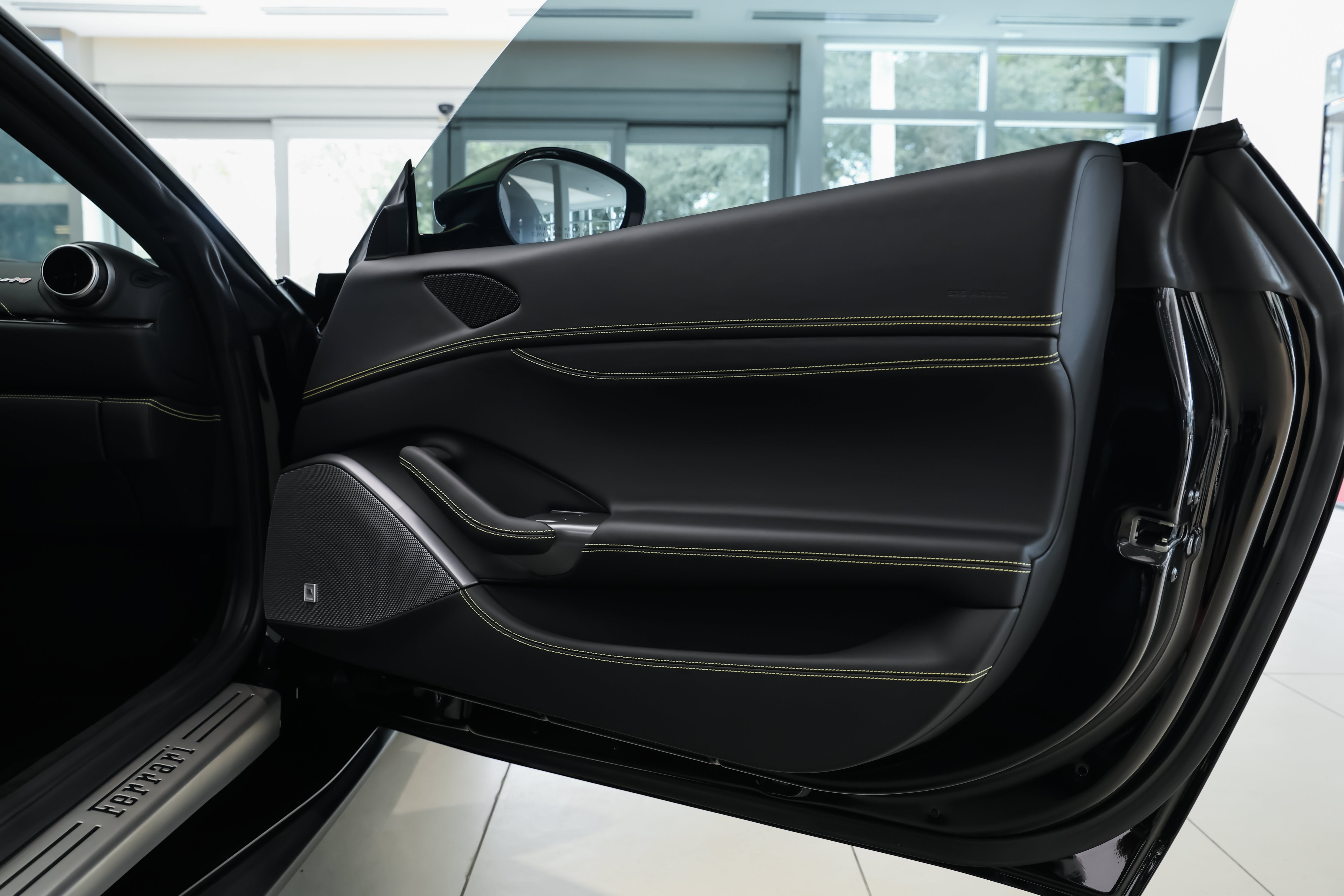 Used 2023 Nero Ferrari  image 26