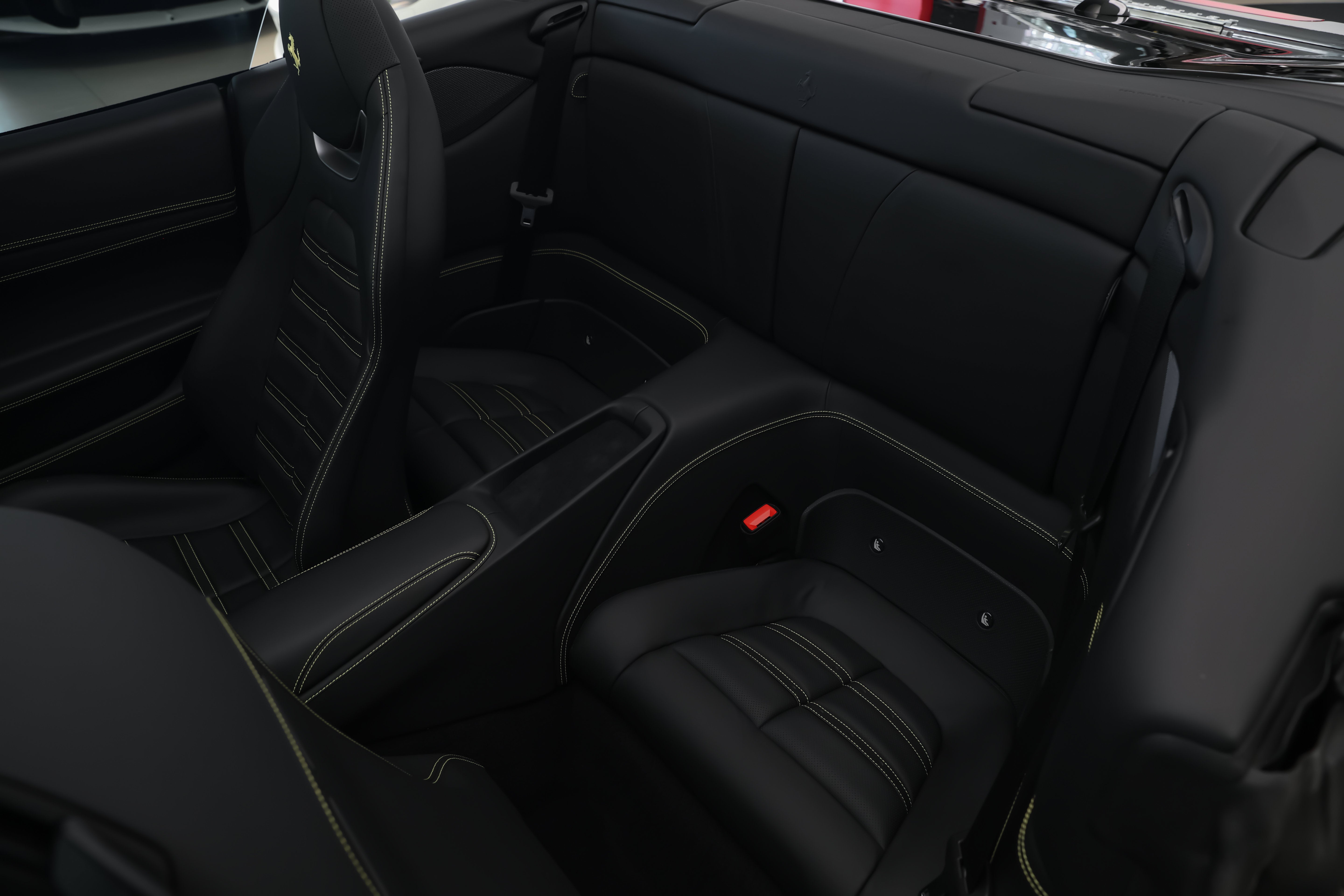 Used 2023 Nero Ferrari  image 29
