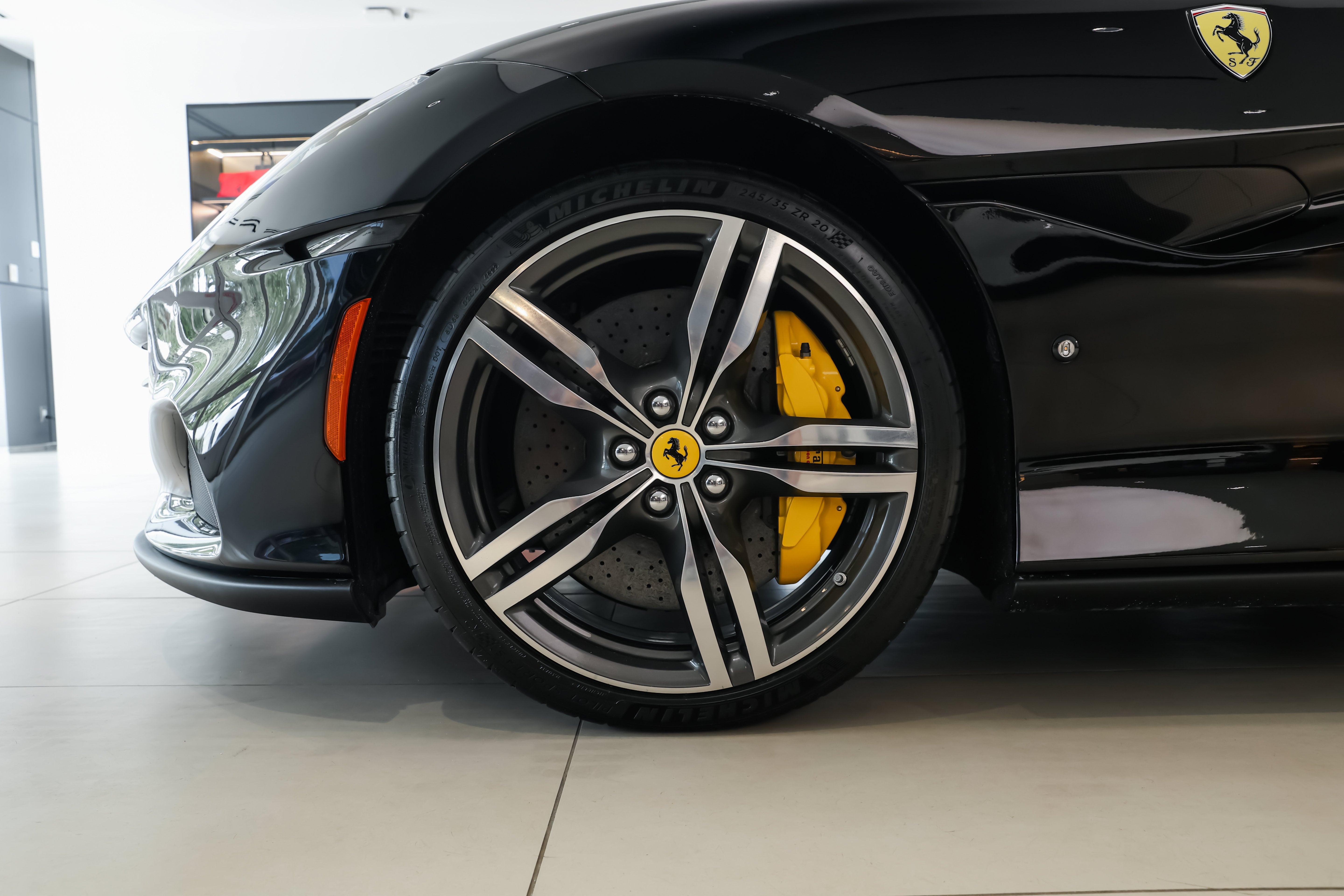 Used 2023 Nero Ferrari  image 40