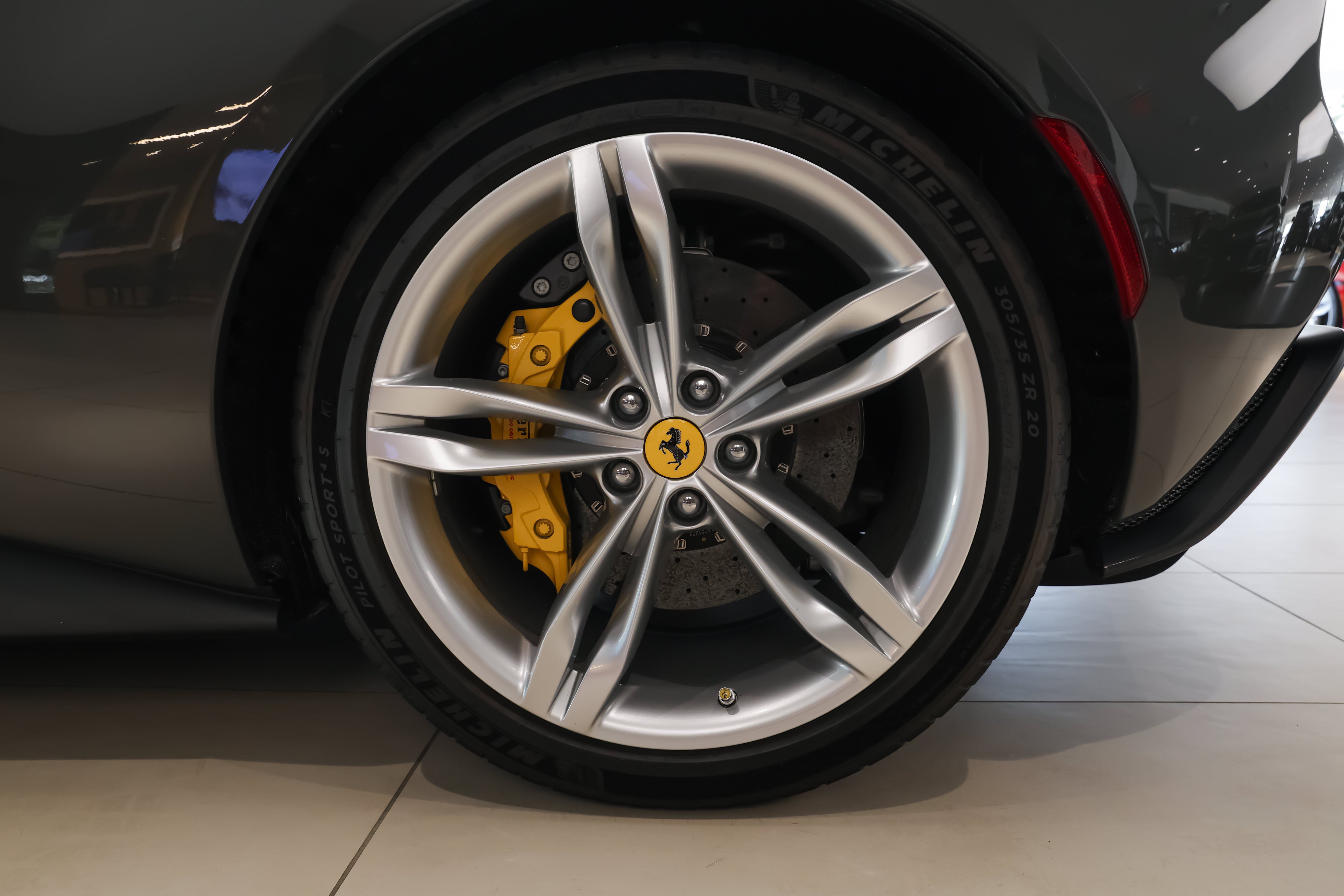 Used 2023 Grigio Scuro Ferrari  image 14