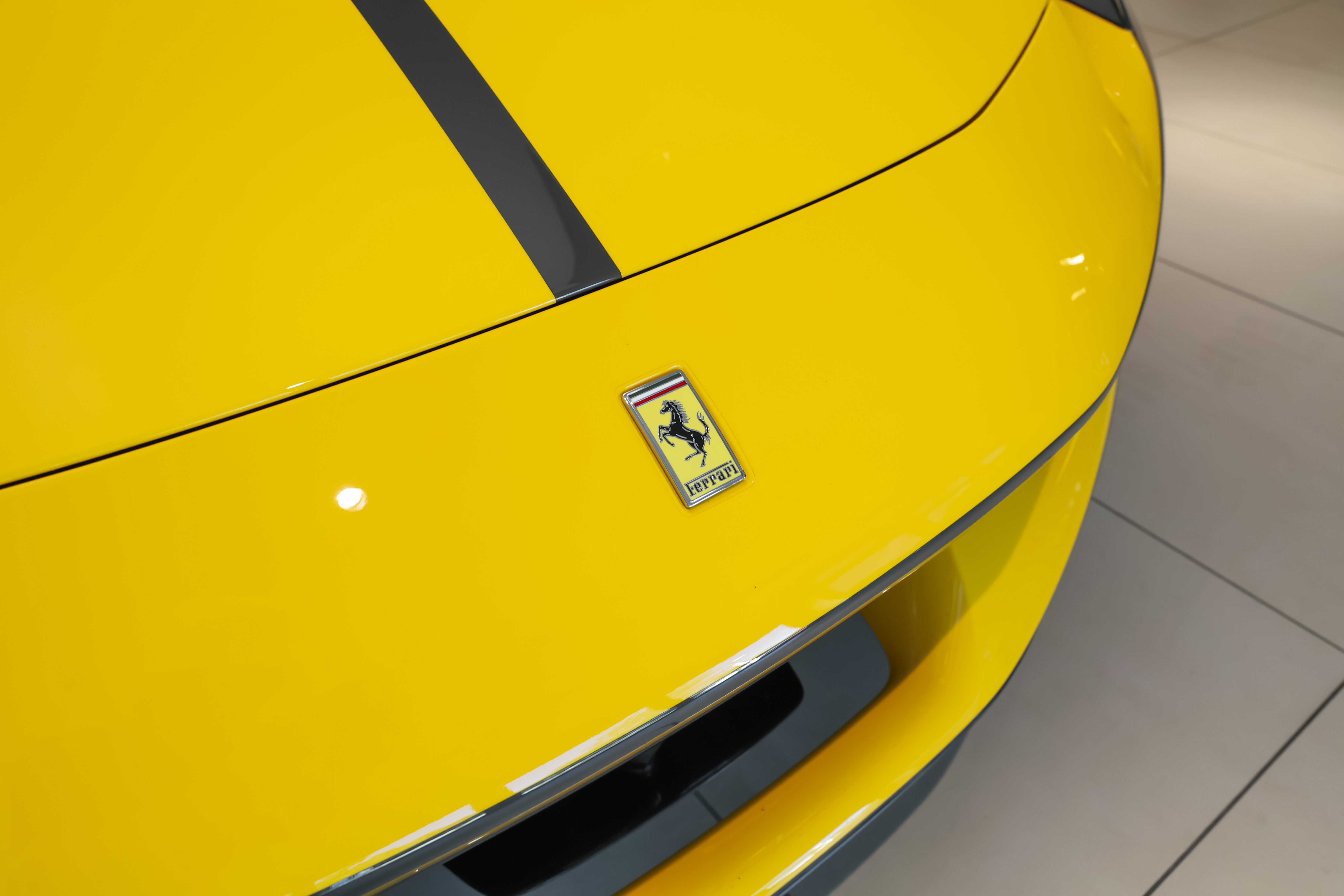 Used 2023 Grigio Scuro Ferrari  image 19