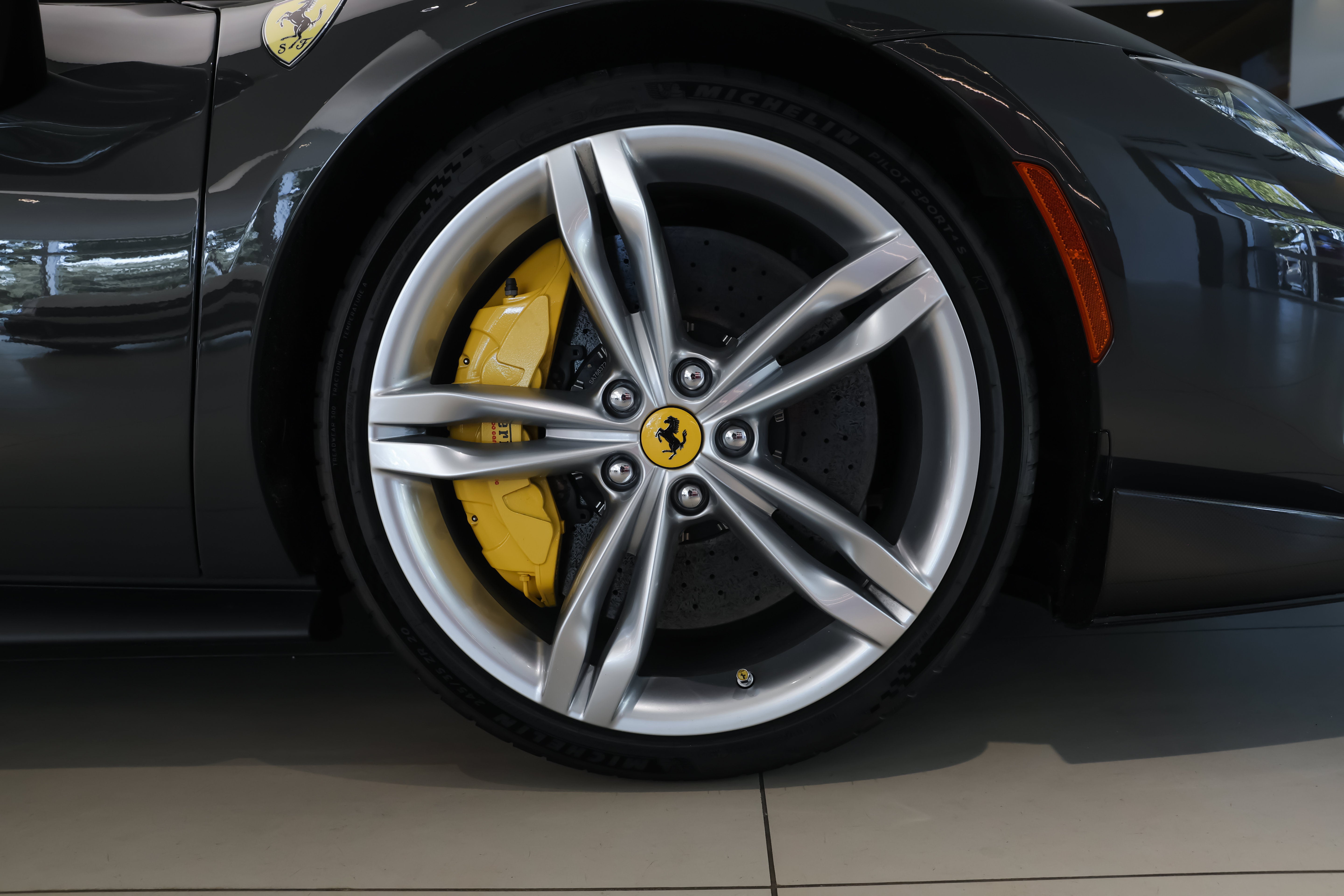 Used 2023 Grigio Scuro Ferrari  image 20