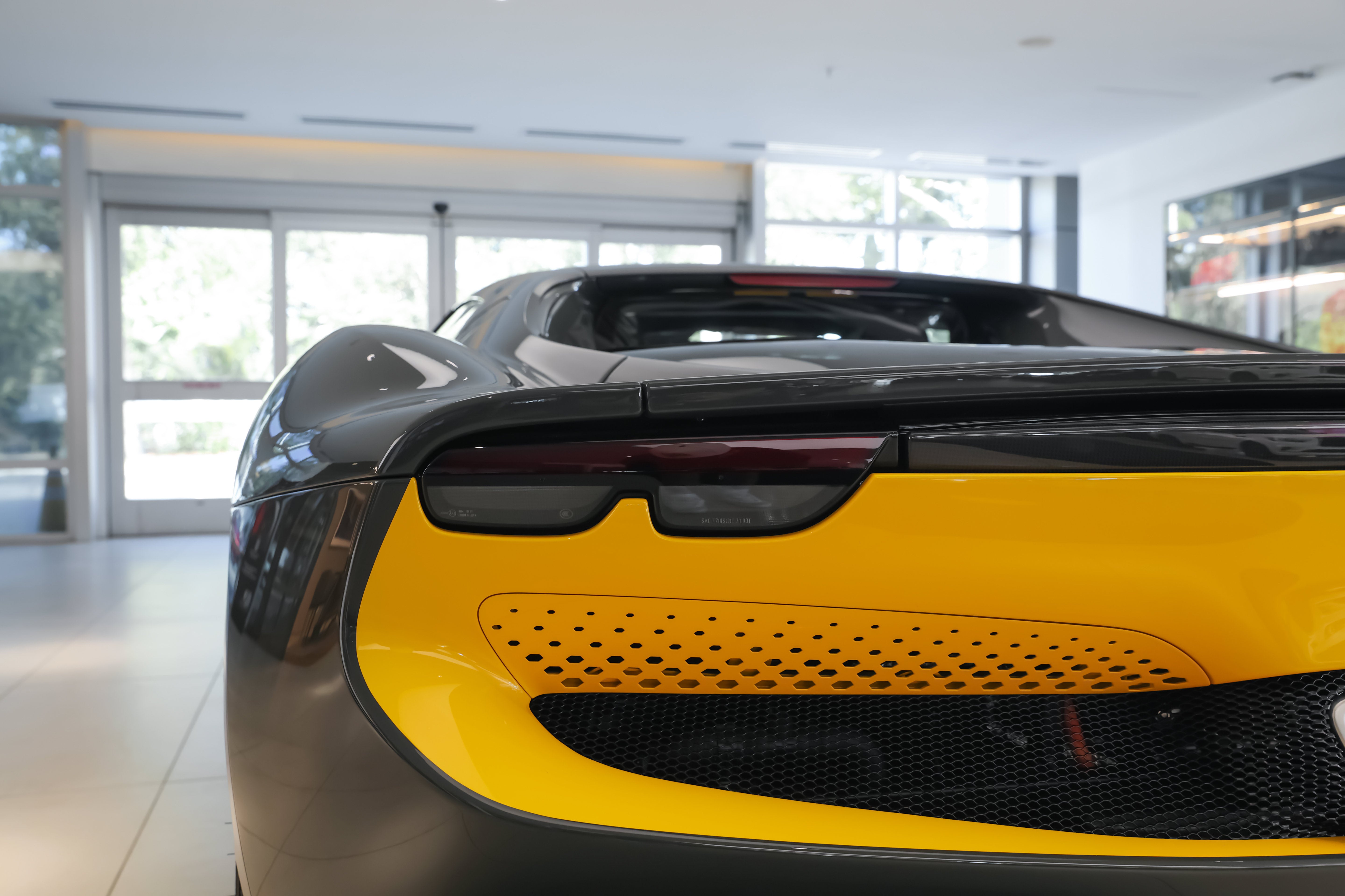 Used 2023 Grigio Scuro Ferrari  image 29