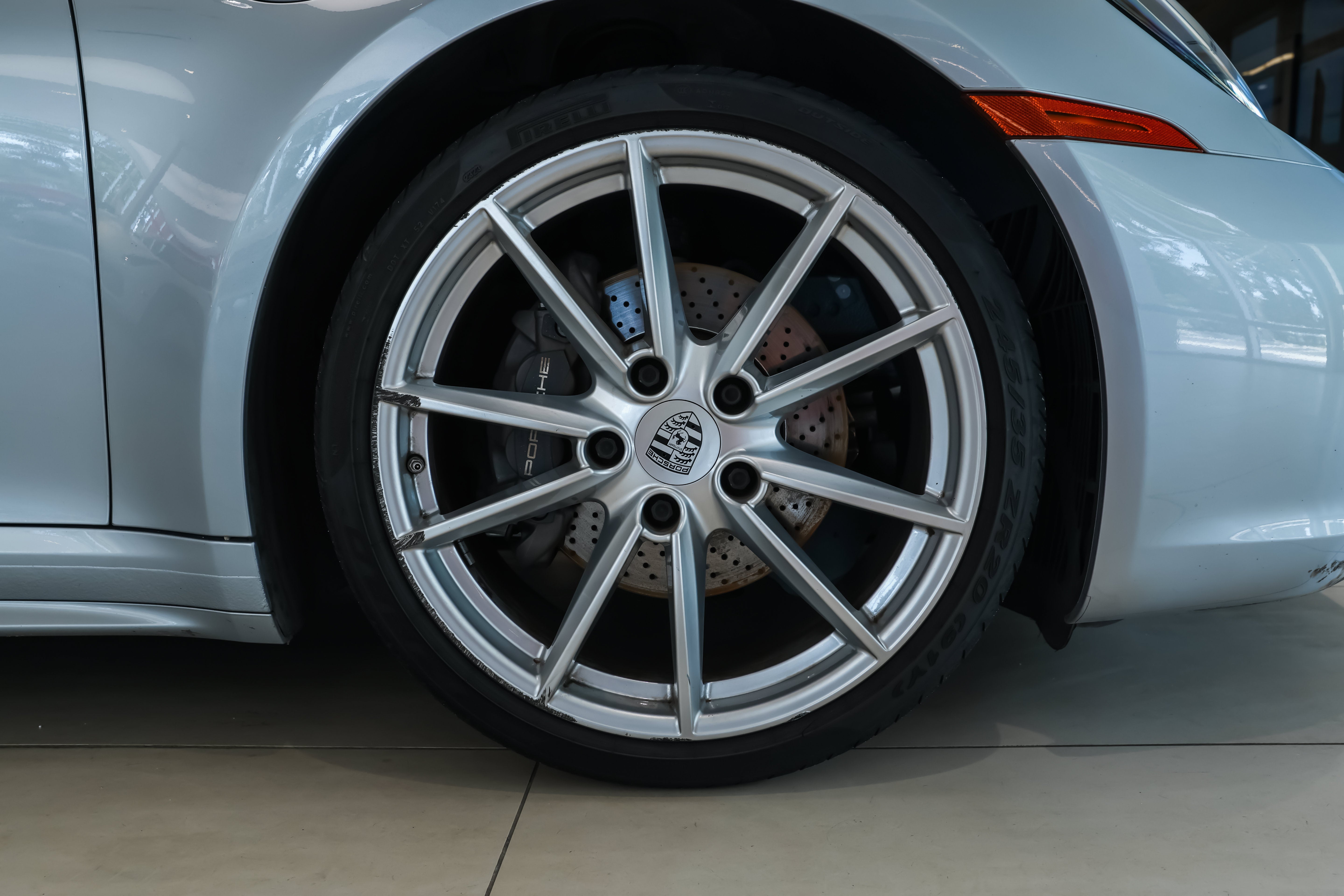 Used 2022 Dolomite Silver Metallic Porsche Carrera 4 image 23