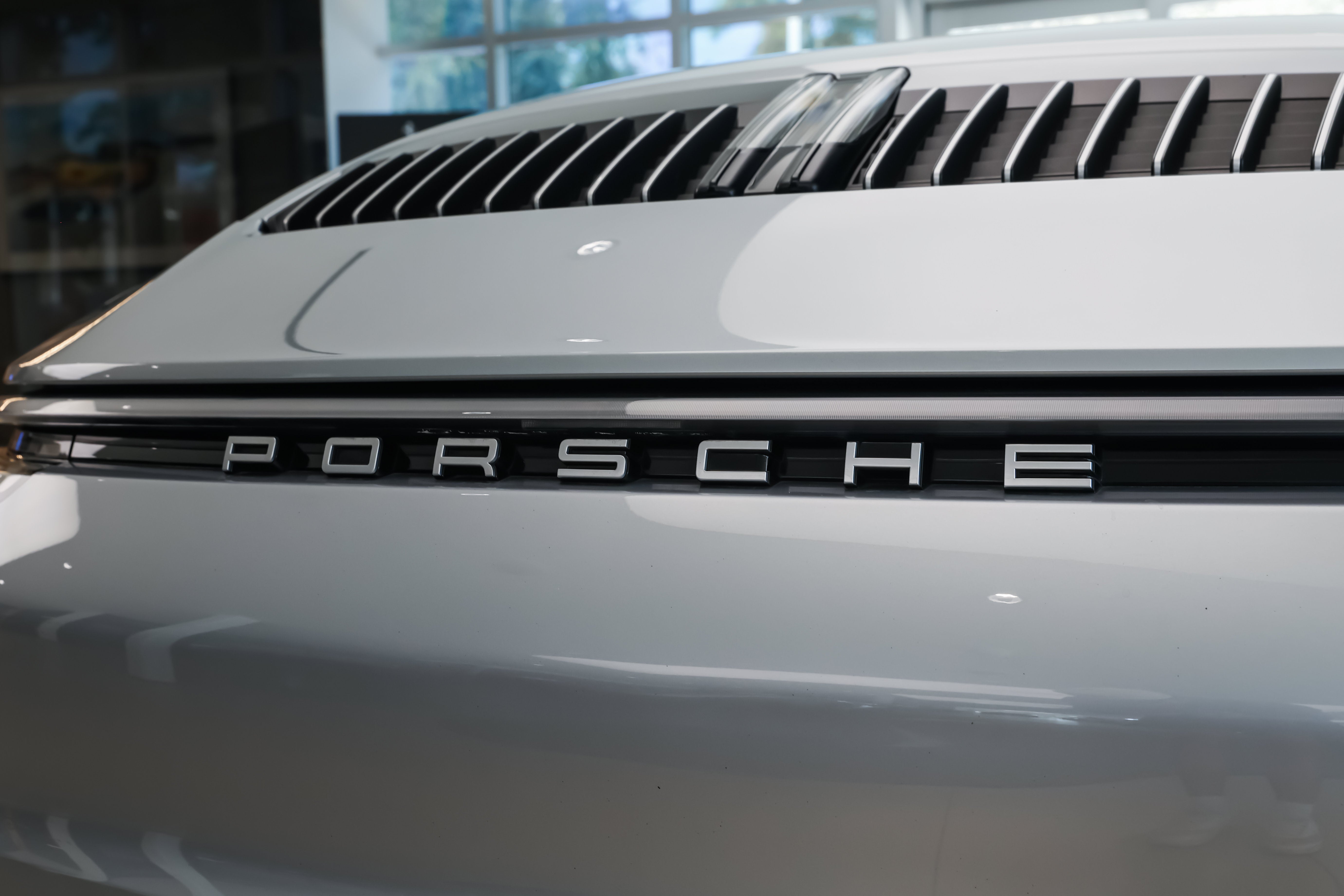 Used 2022 Dolomite Silver Metallic Porsche Carrera 4 image 29