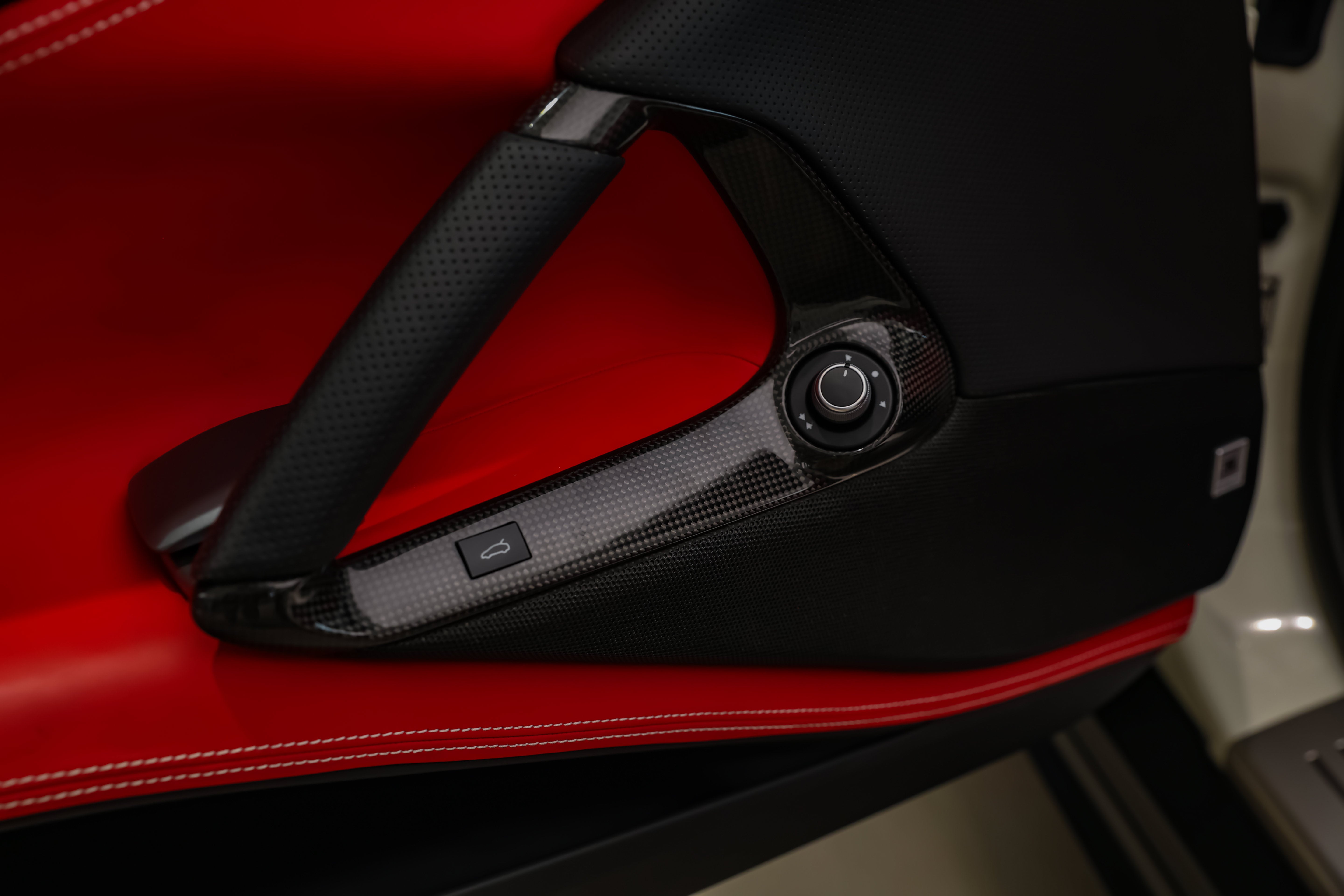 Used 2021 Bianco Avus Ferrari  image 15