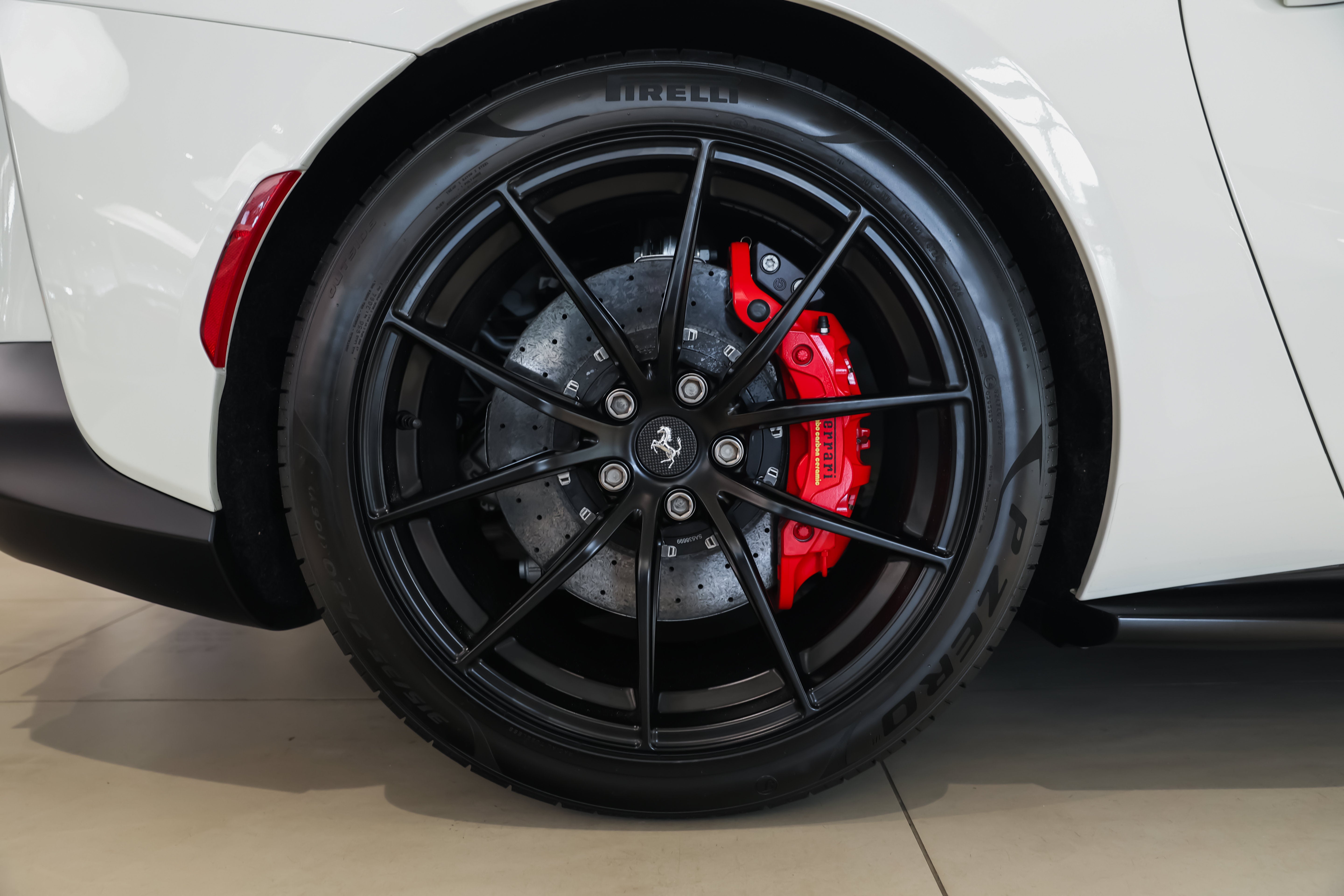 Used 2021 Bianco Avus Ferrari  image 25