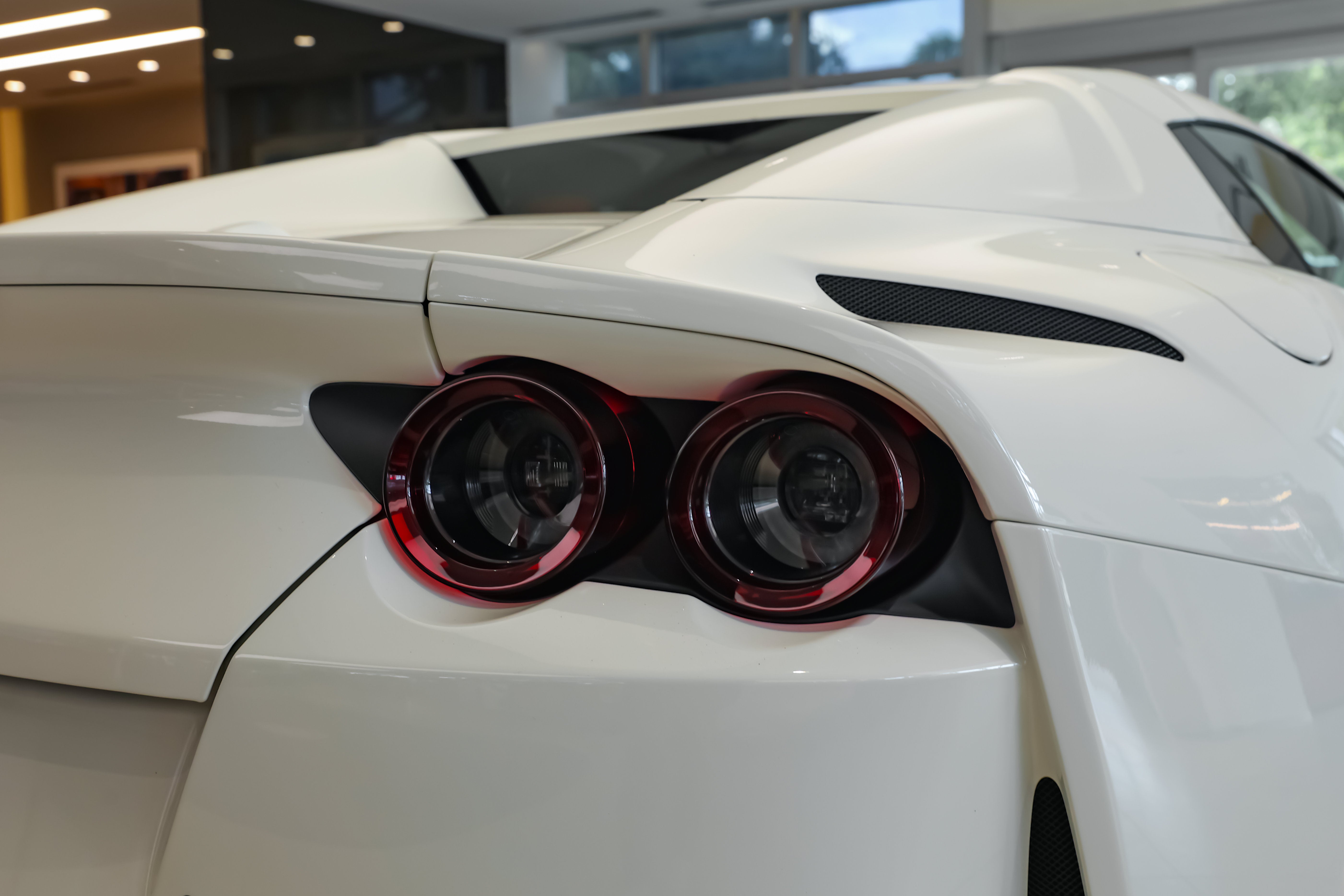 Used 2021 Bianco Avus Ferrari  image 33