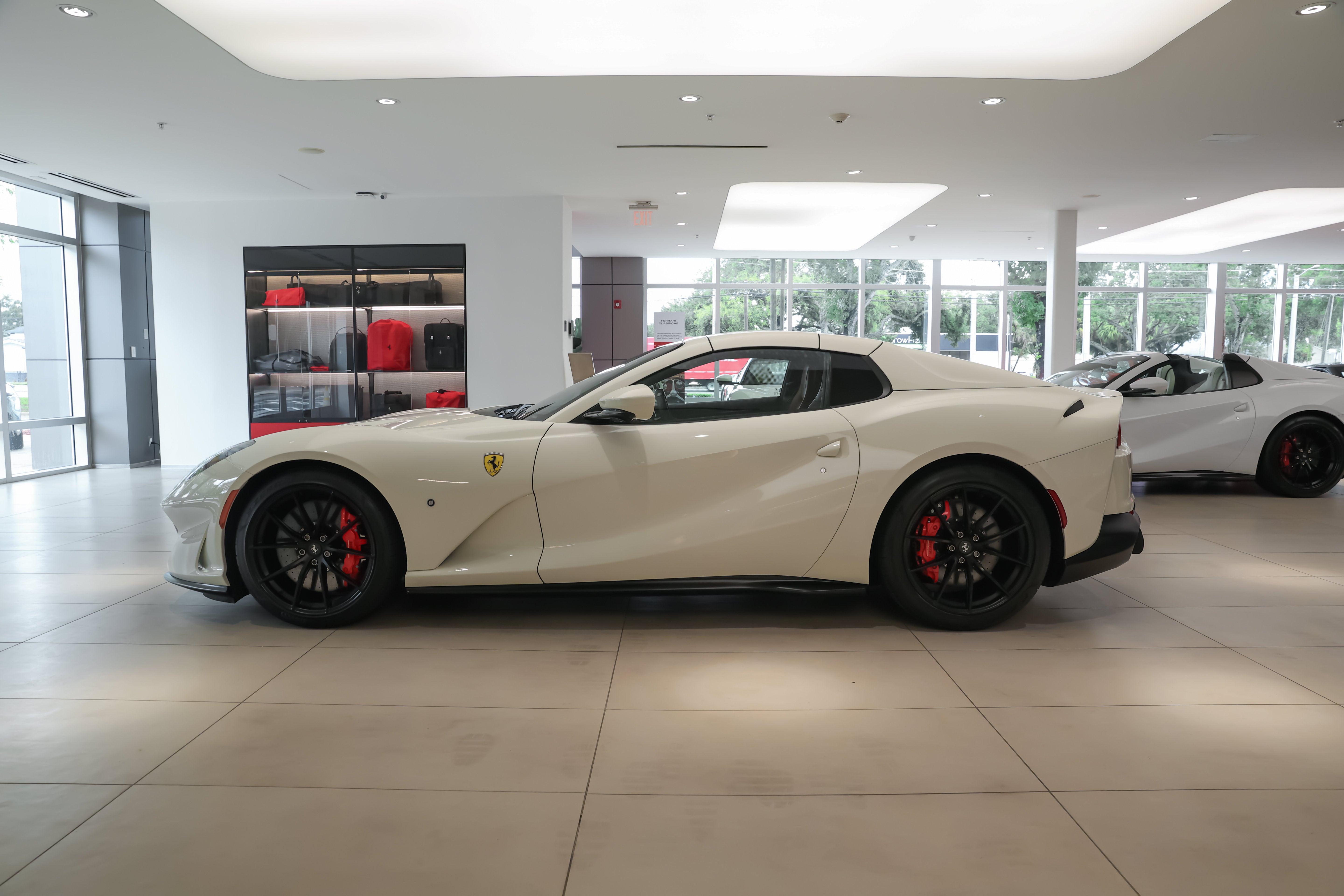 Used 2021 Bianco Avus Ferrari  image 42