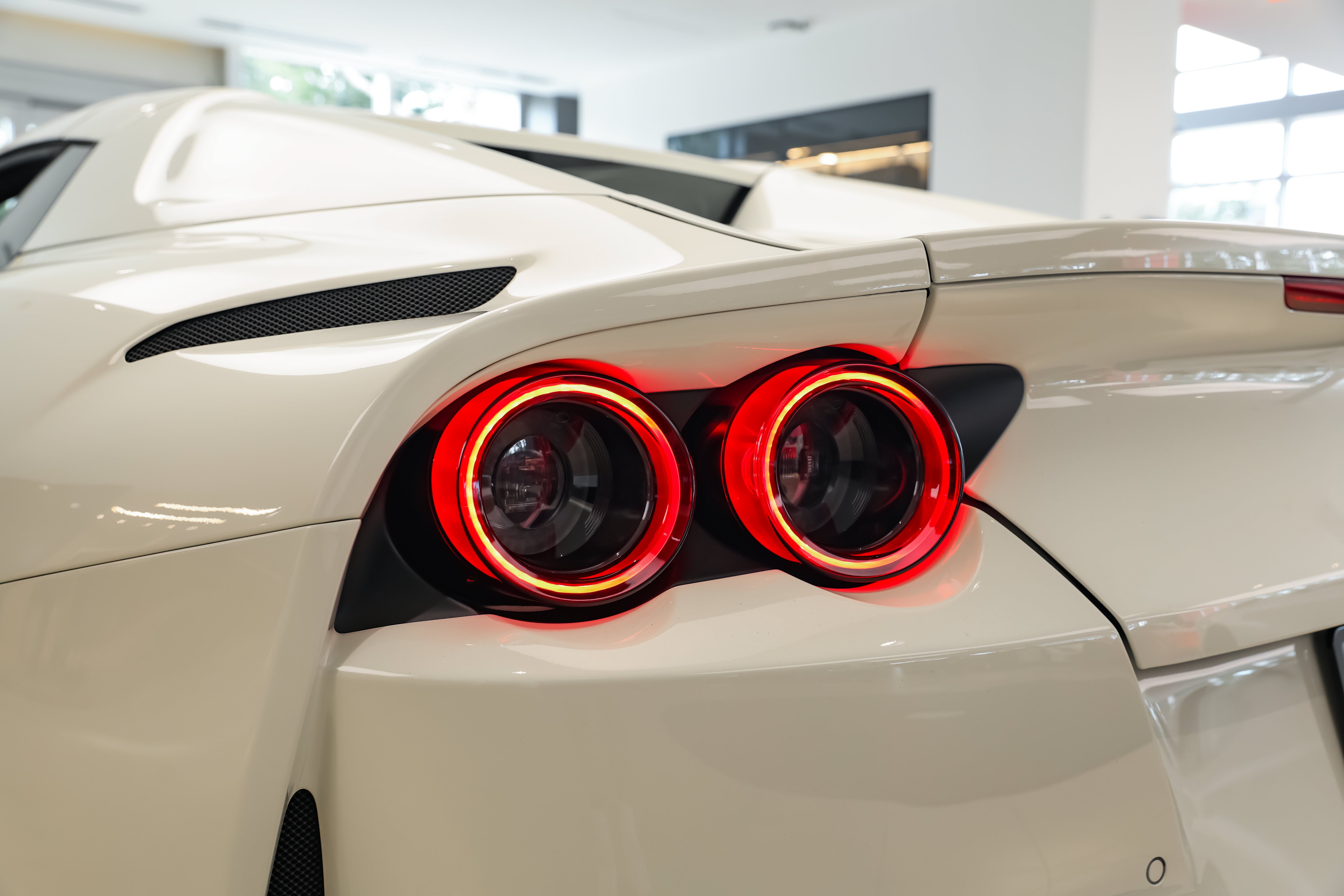 Used 2021 Bianco Avus Ferrari  image 43