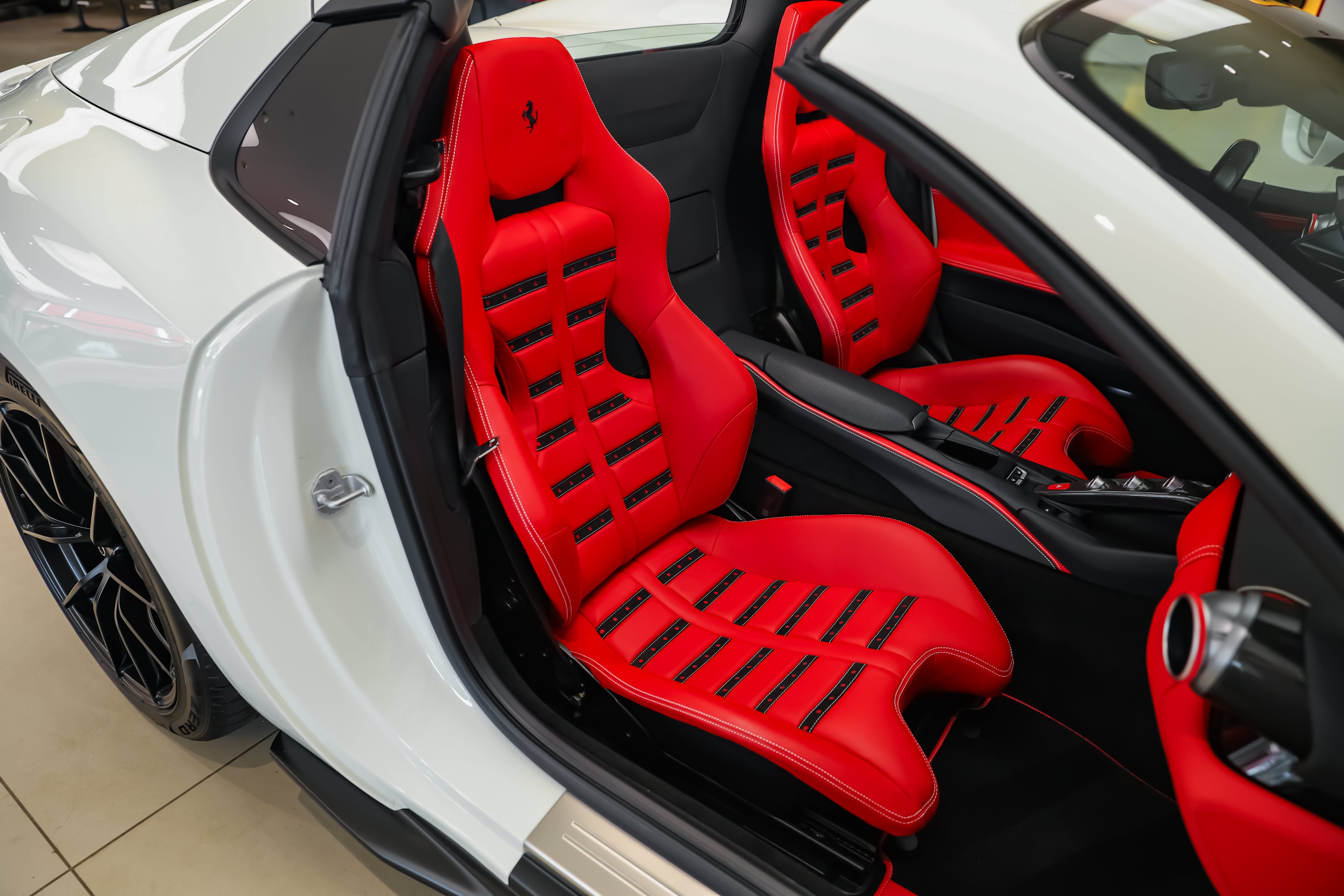 Used 2021 Bianco Avus Ferrari  image 48