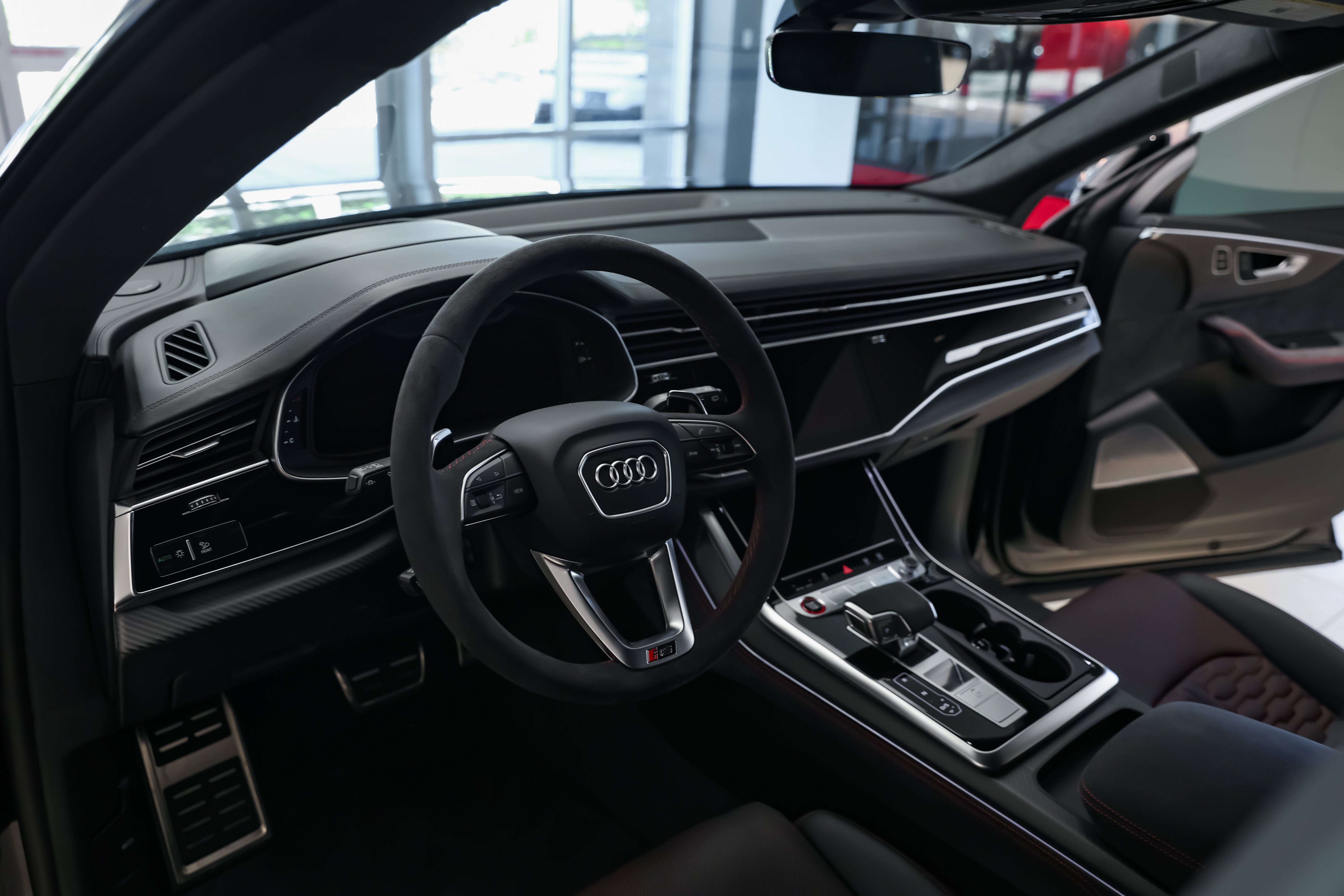 2026 Audi RS Q8 Base - Photo 9