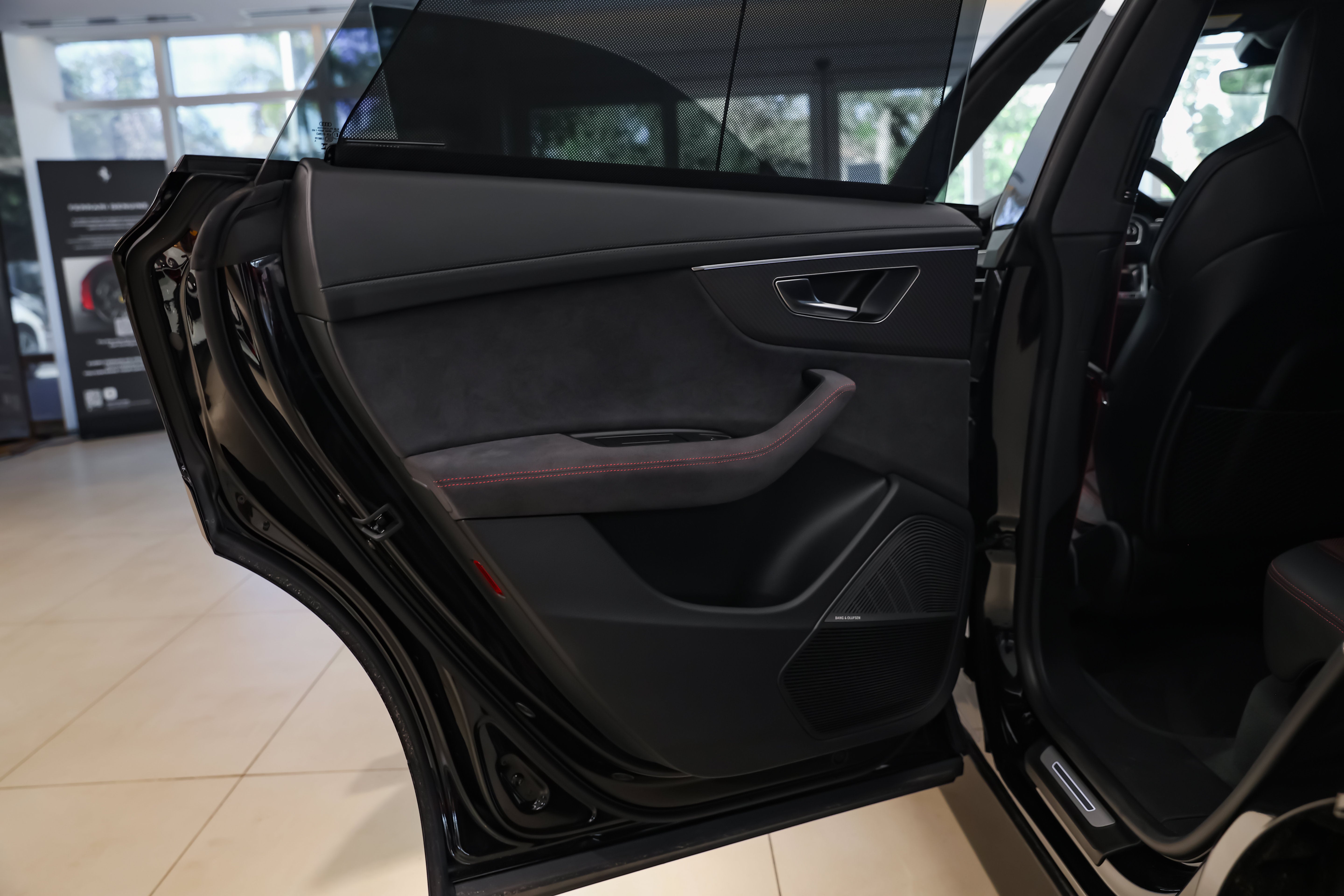 2026 Audi RS Q8 Base - Photo 18