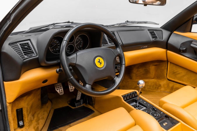 Ferrari F355 GTS
