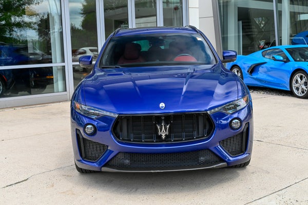 Trofeo AWD