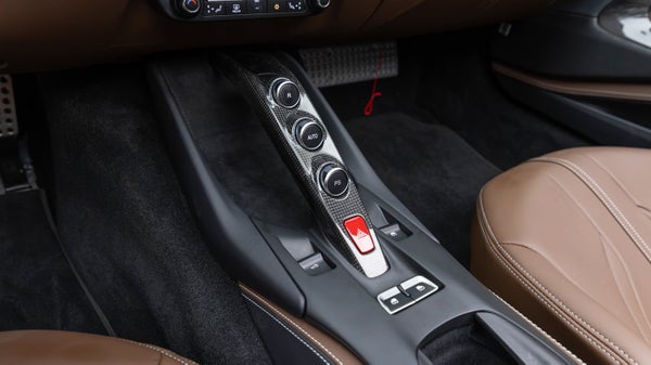 Ferrari 812 GTS