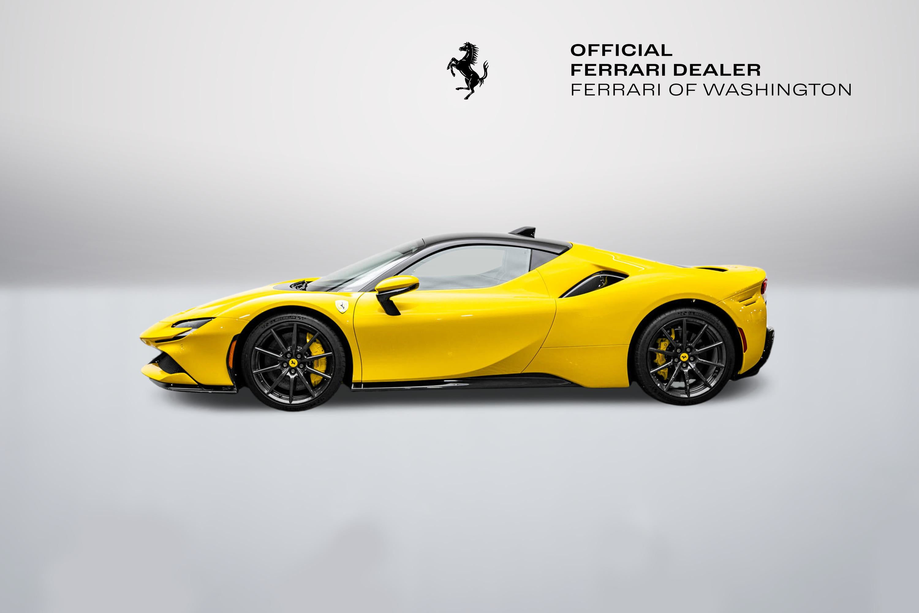 2022 Ferrari SF90 Base