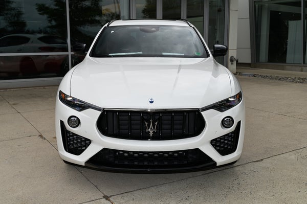 Modena Ultima AWD