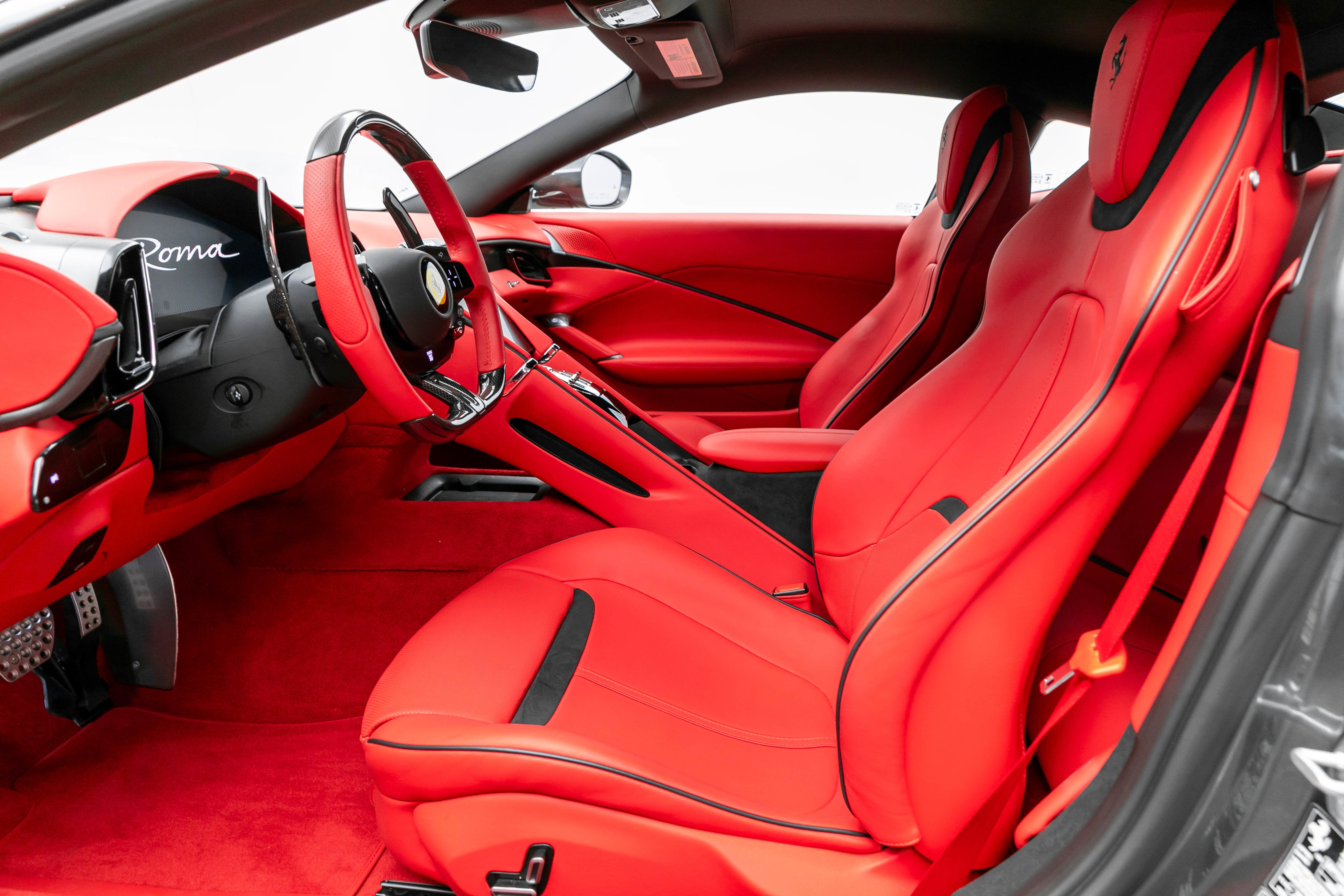 2024 Ferrari Roma Base