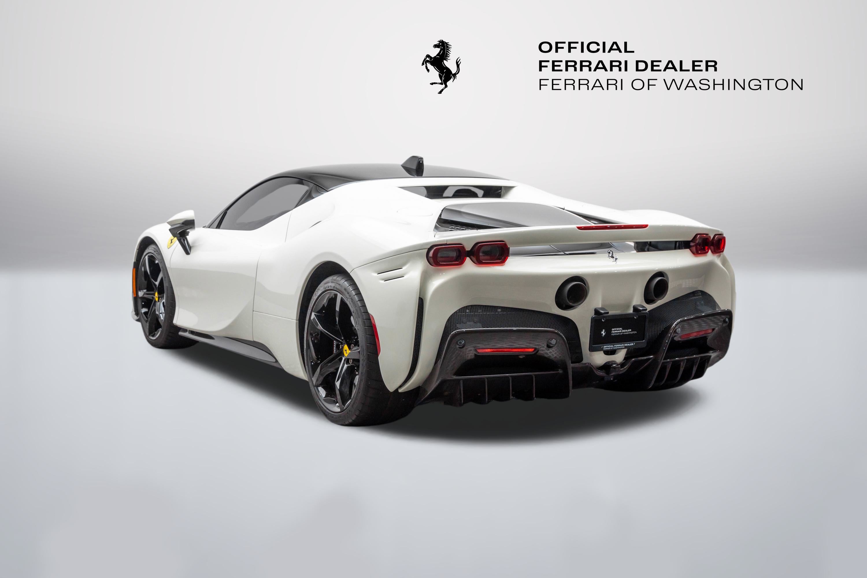 2024 Ferrari SF90 Stradale photo 3