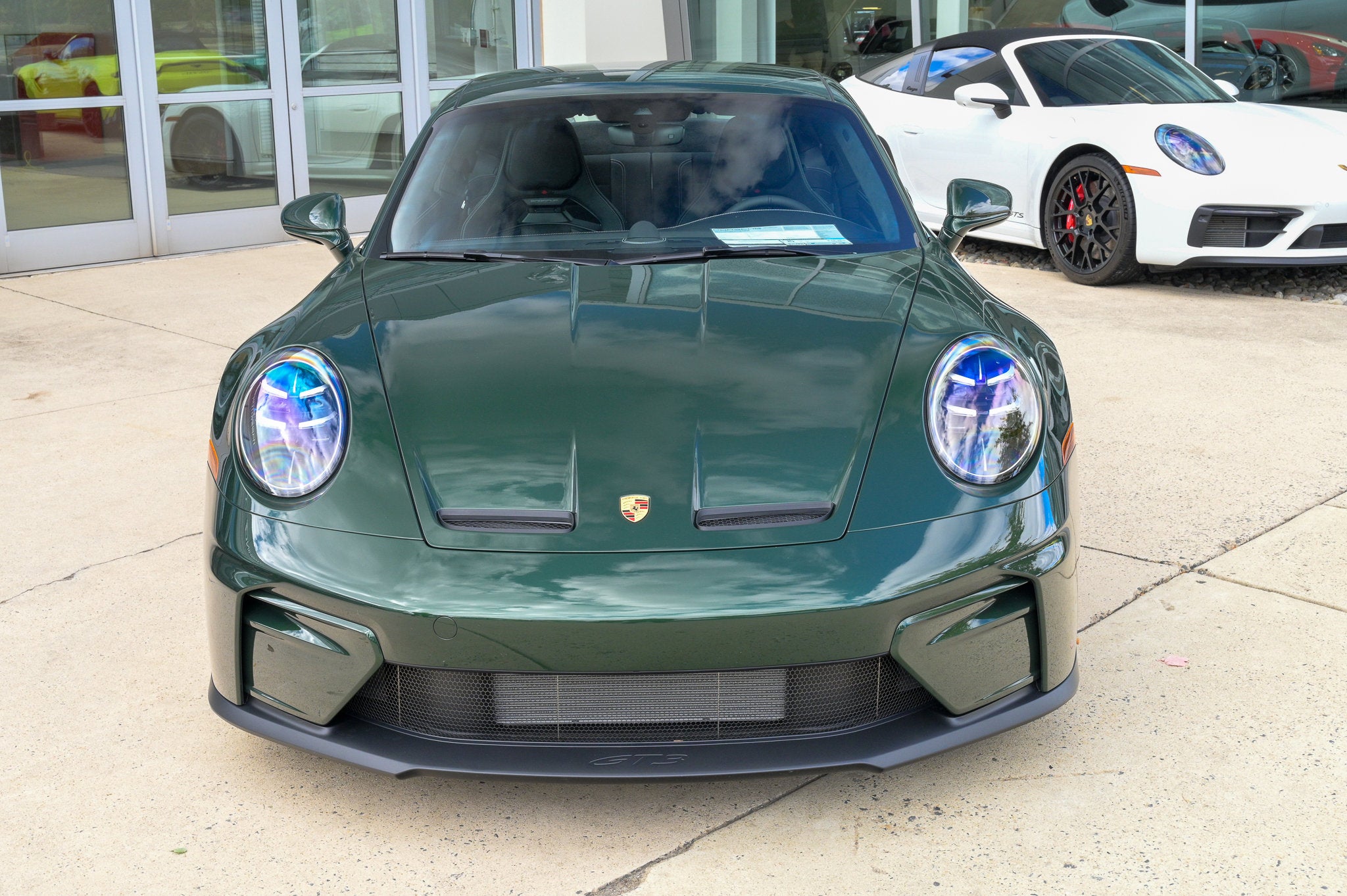 GT3 Coupe w/Touring Package