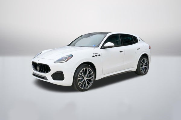 Modena AWD