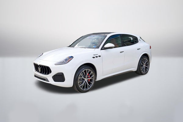 Modena AWD