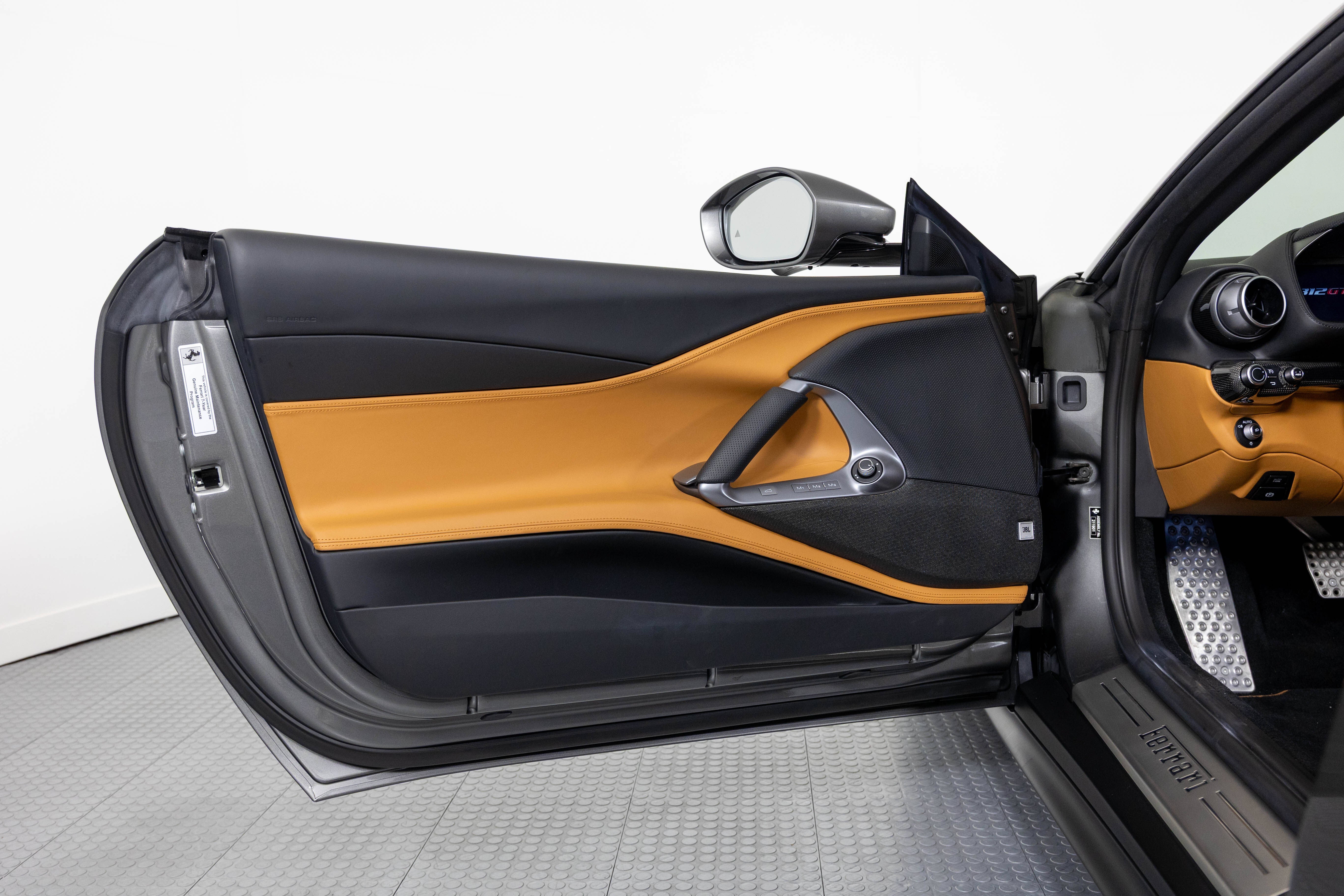 2023 Ferrari 812 GTS Base - Photo 40