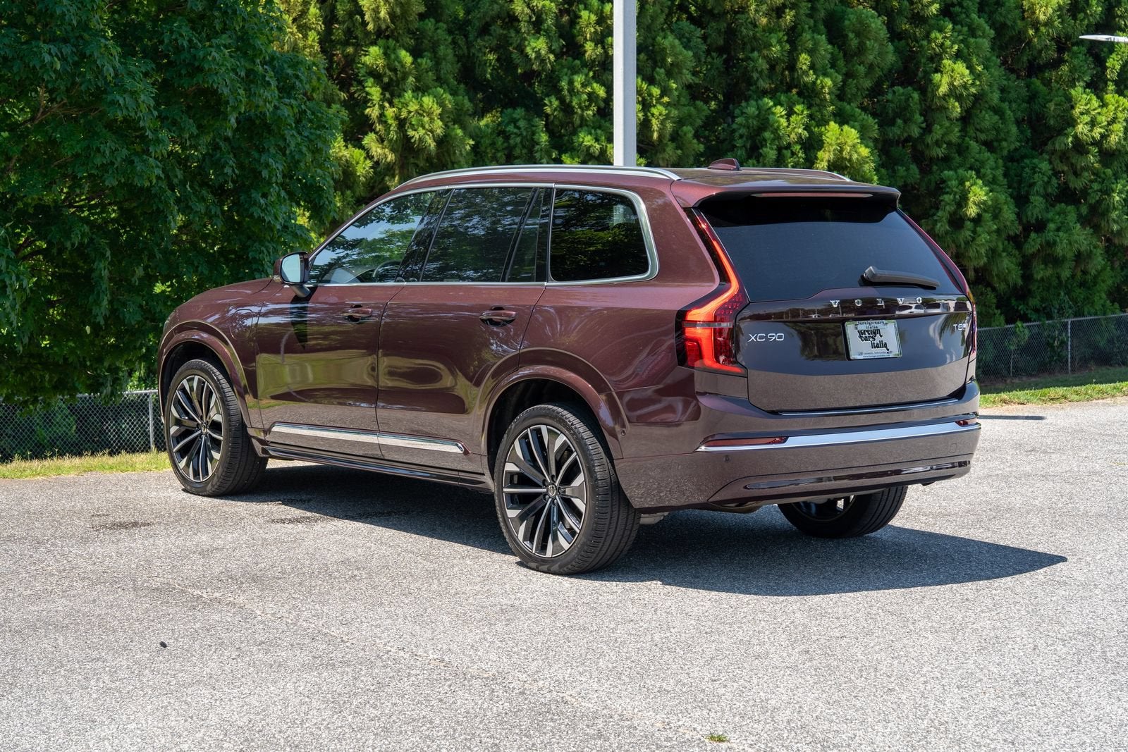 2025 Volvo XC90 Plug-In Hybrid