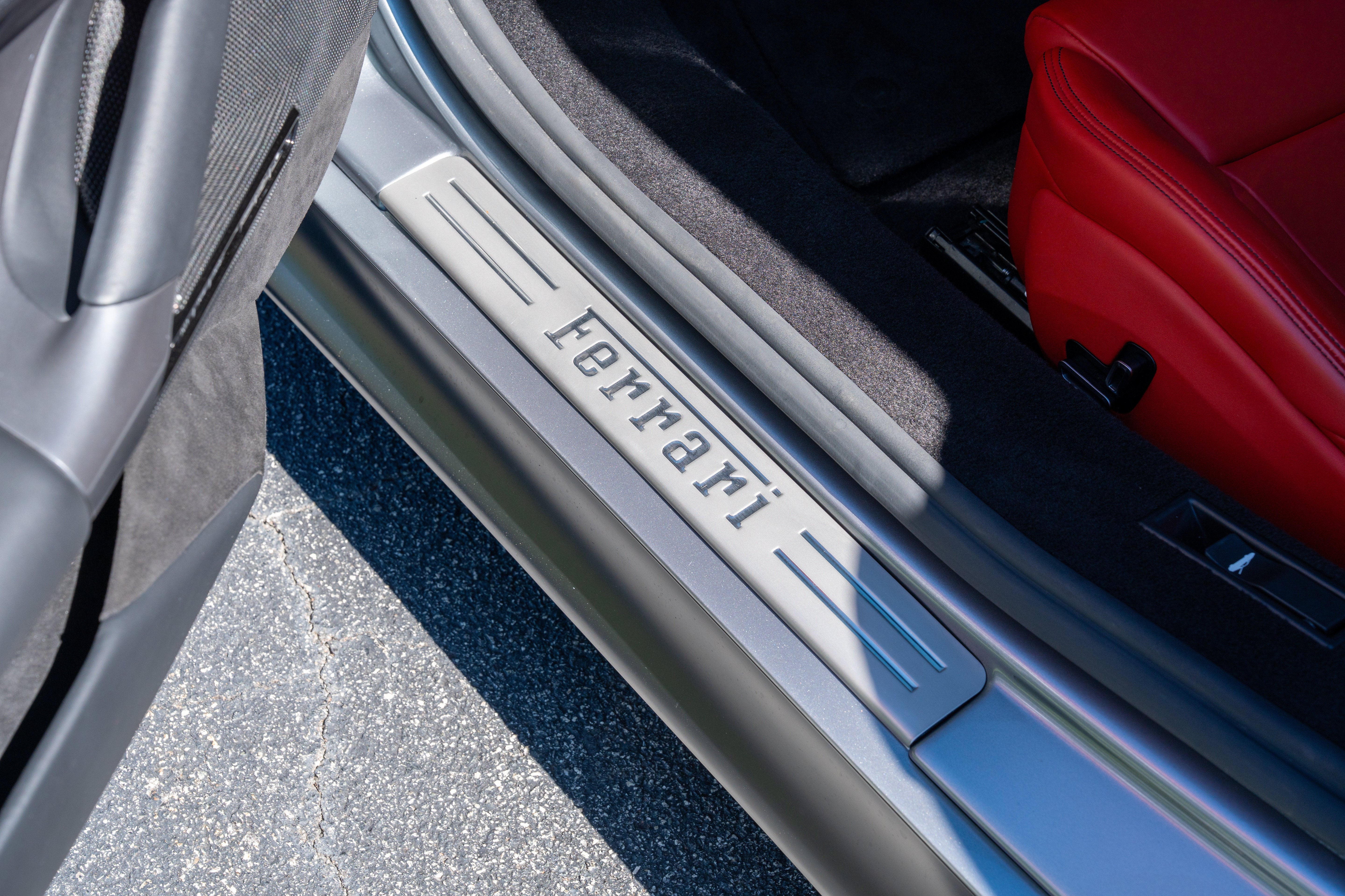 Certified Used 2022 Grigio Titanio Metall Ferrari  image 32