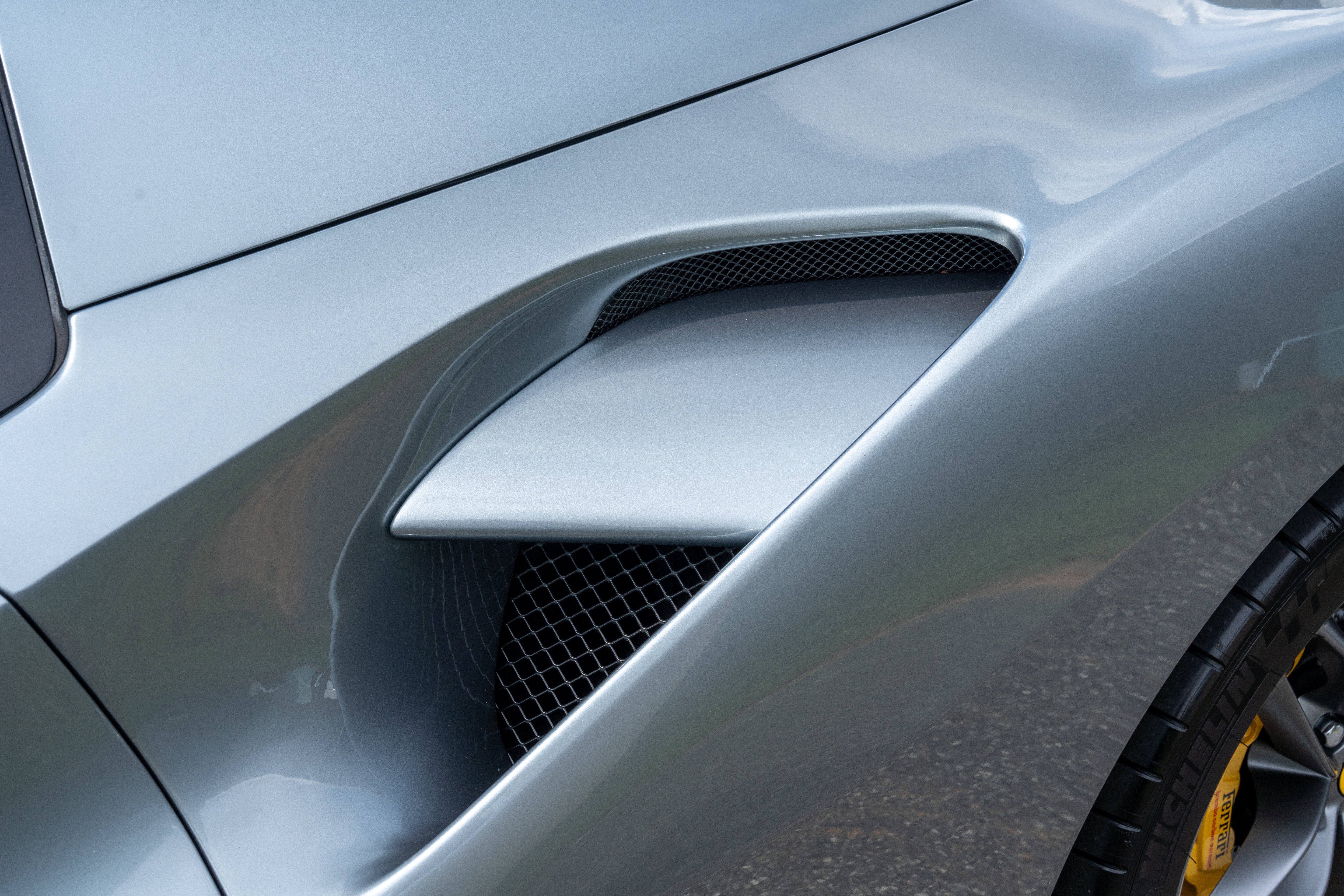 Certified Used 2019 Grigio Titanio Metall Ferrari  image 13